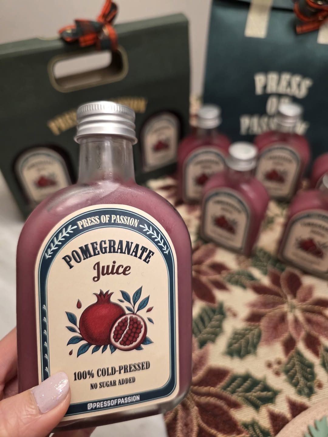 แอฟ - ทักษอร ภักดิ์สุขเจริญ