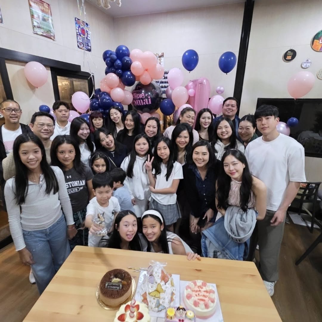 แอฟ - ทักษอร ภักดิ์สุขเจริญ