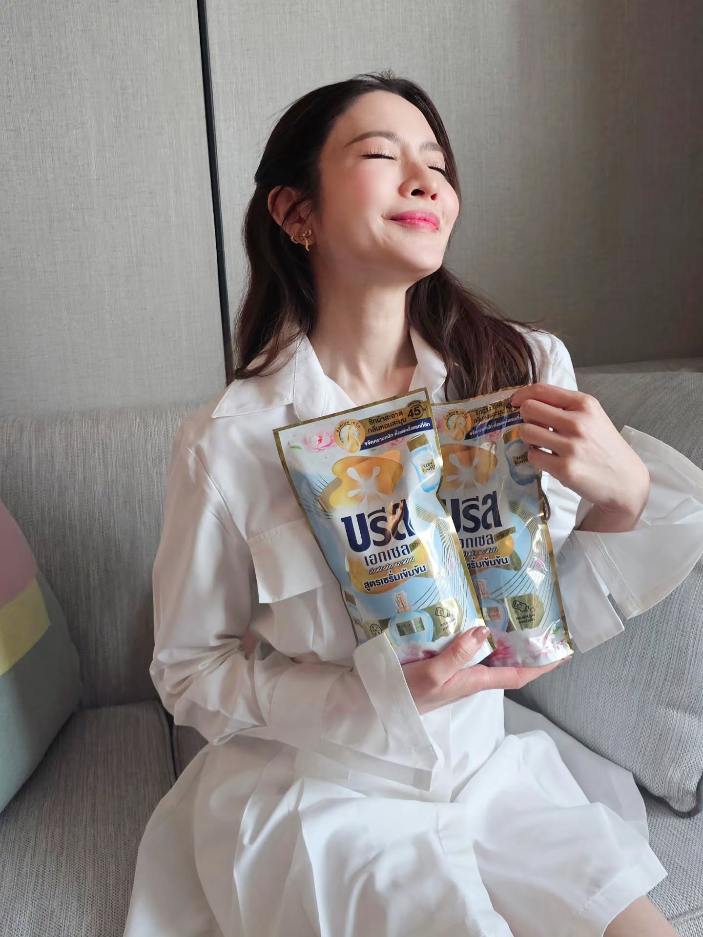 แอฟ - ทักษอร ภักดิ์สุขเจริญ