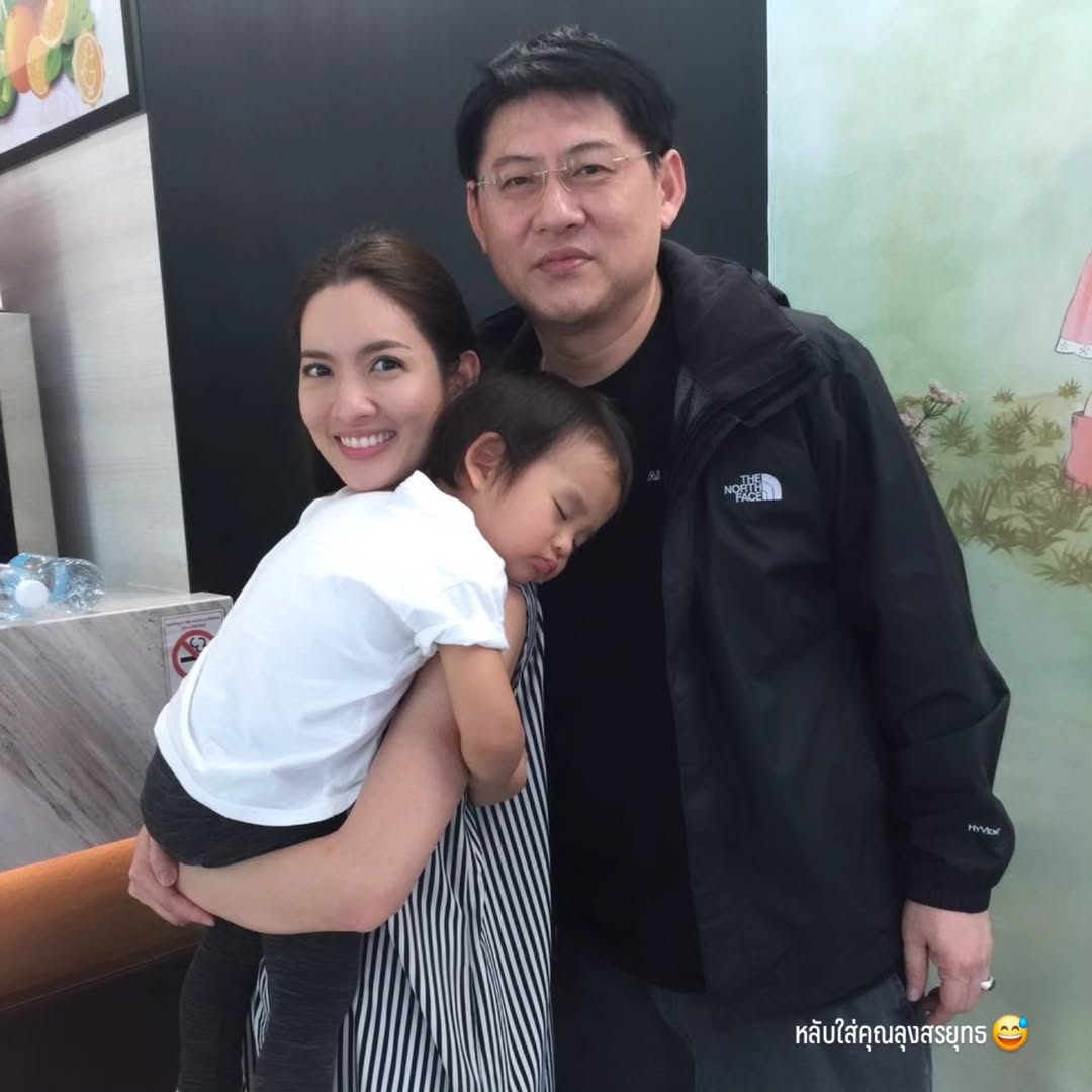 แอฟ - ทักษอร ภักดิ์สุขเจริญ