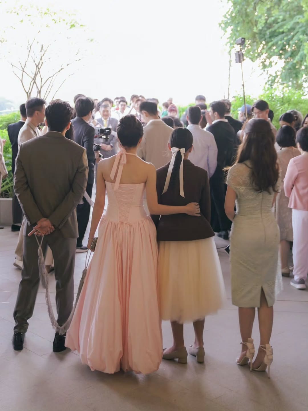 แอฟ - ทักษอร ภักดิ์สุขเจริญ