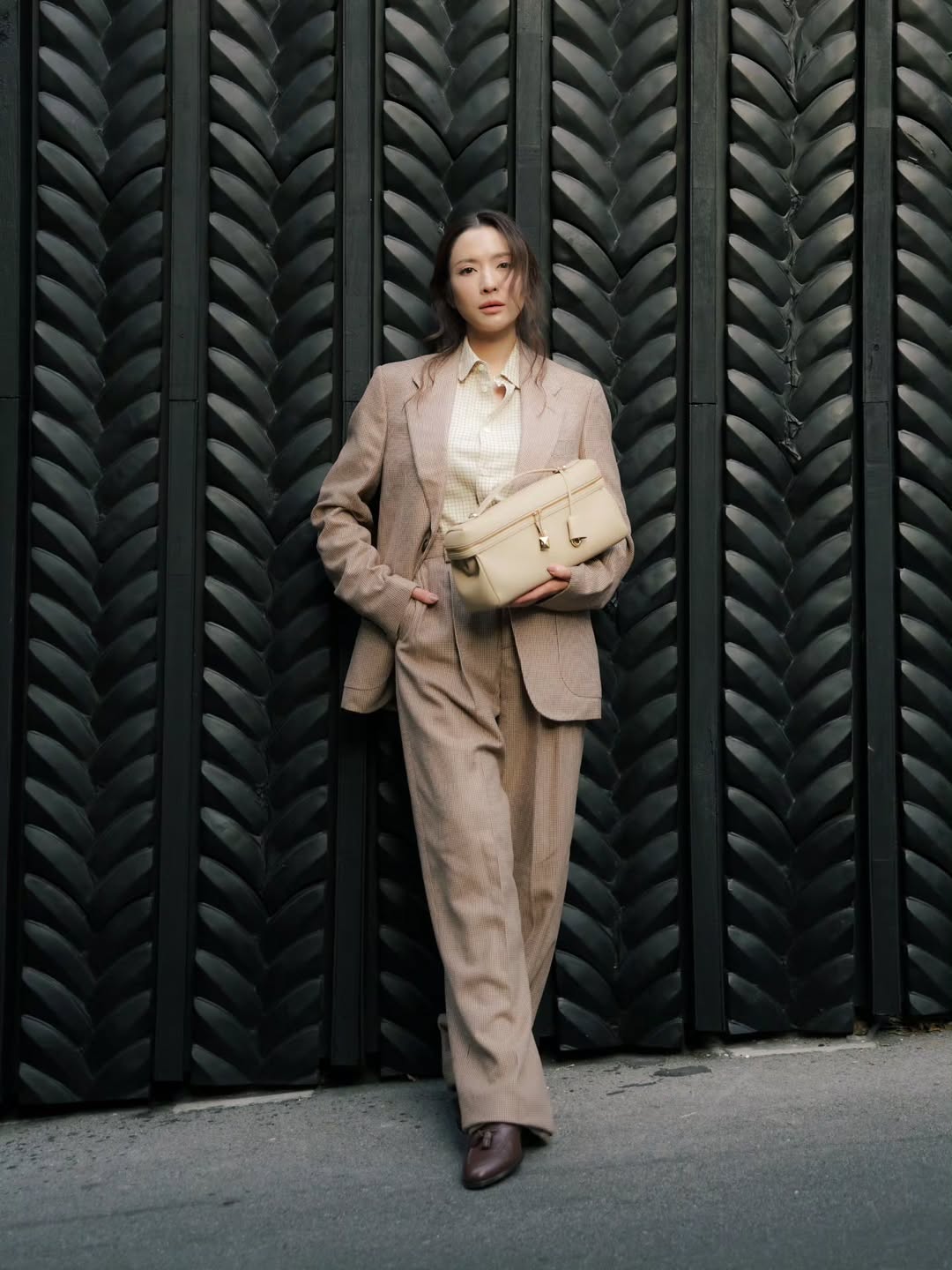 แอฟ - ทักษอร ภักดิ์สุขเจริญ