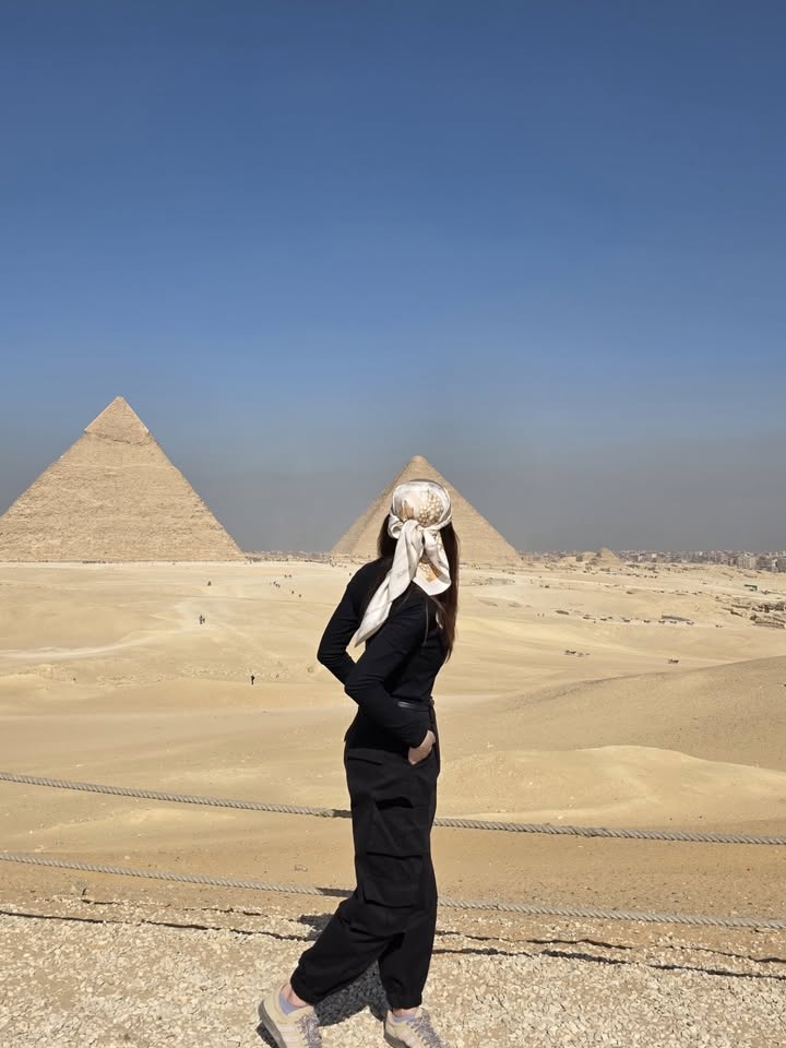 แอฟ - ทักษอร ภักดิ์สุขเจริญ