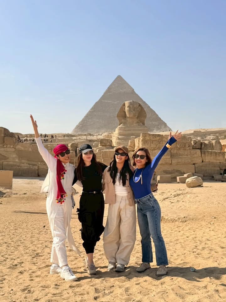 แอฟ - ทักษอร ภักดิ์สุขเจริญ