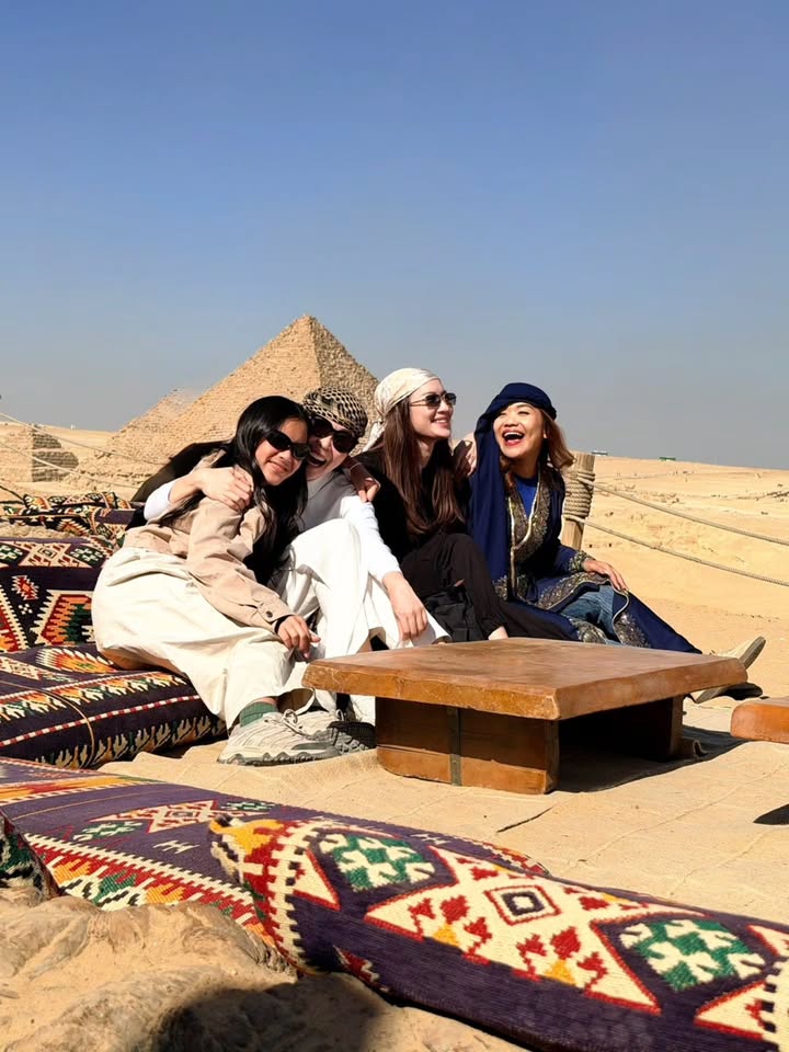 แอฟ - ทักษอร ภักดิ์สุขเจริญ