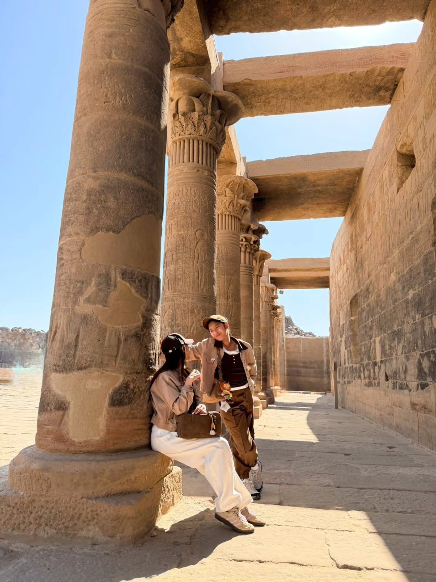 แอฟ - ทักษอร ภักดิ์สุขเจริญ