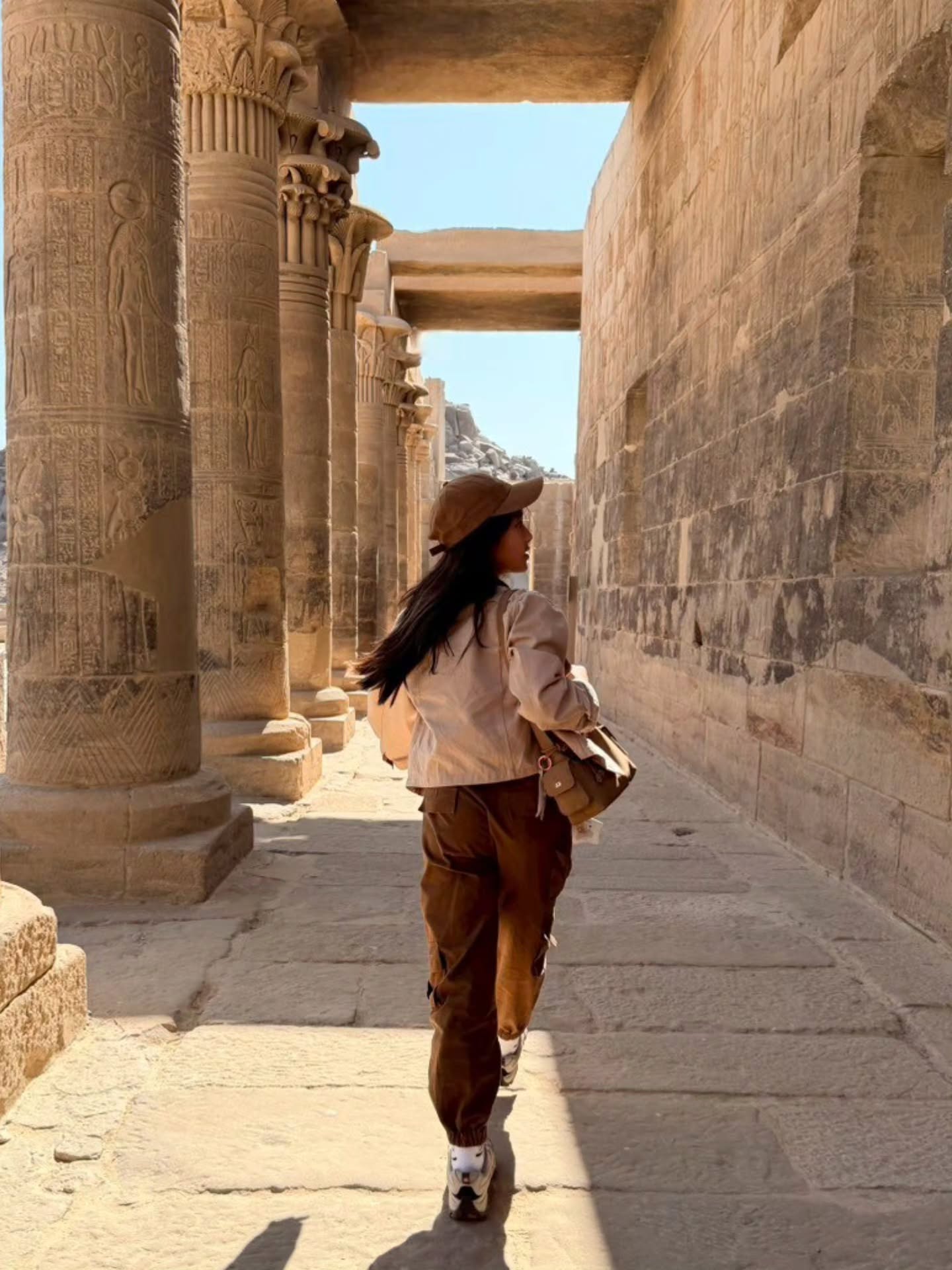 แอฟ - ทักษอร ภักดิ์สุขเจริญ