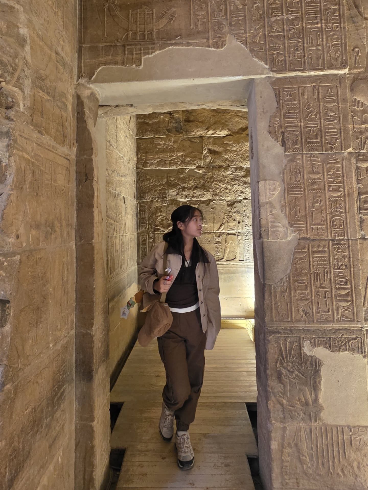 แอฟ - ทักษอร ภักดิ์สุขเจริญ