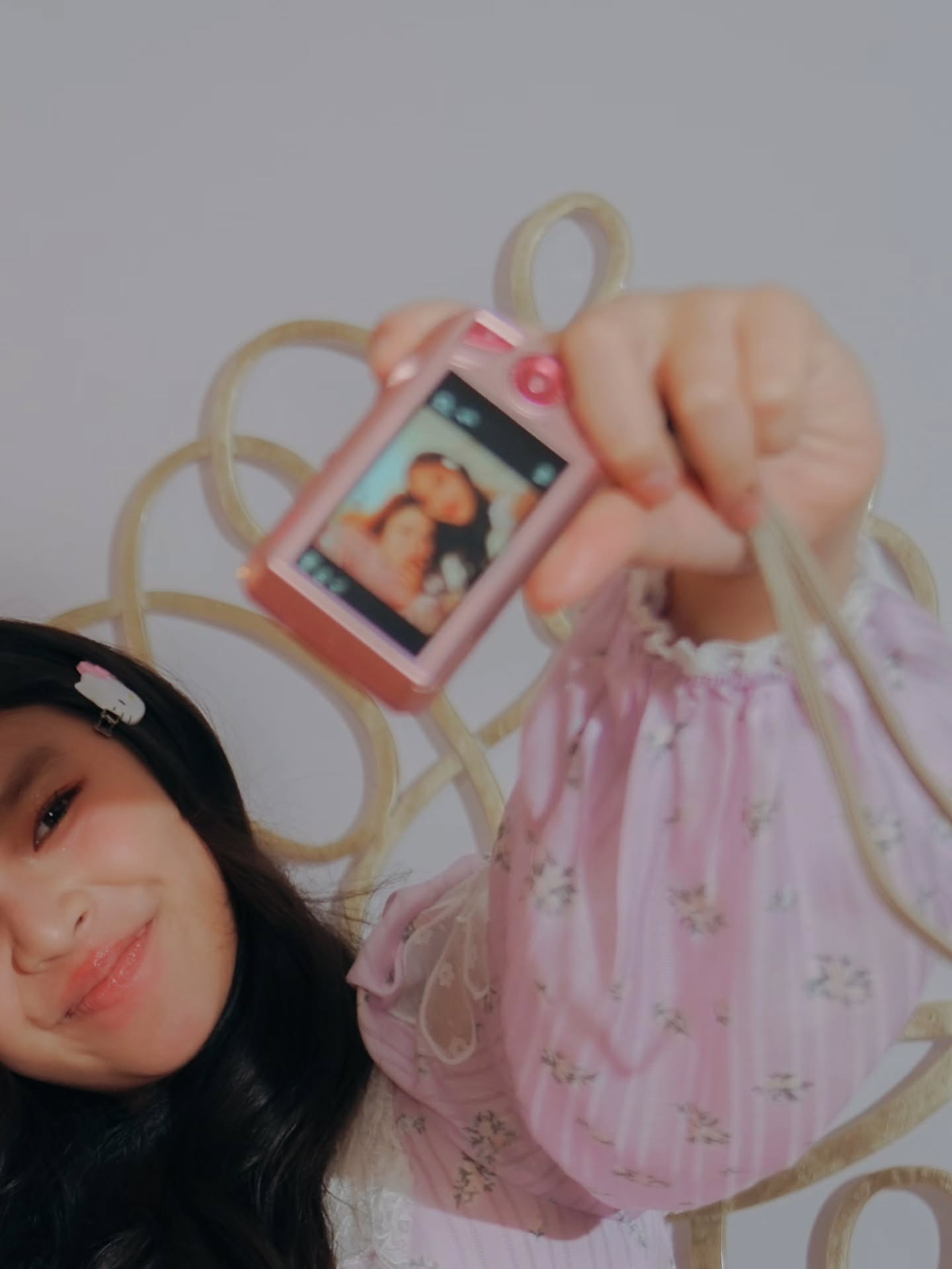 แอฟ - ทักษอร ภักดิ์สุขเจริญ