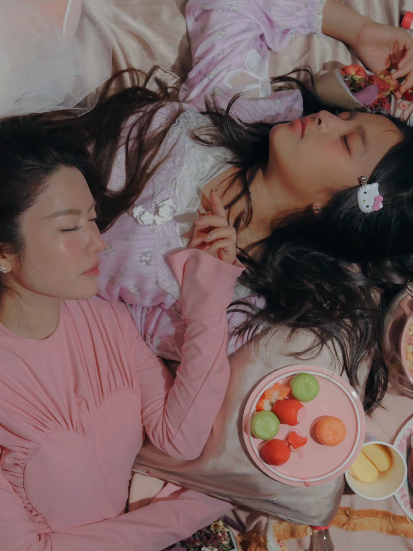 แอฟ - ทักษอร ภักดิ์สุขเจริญ