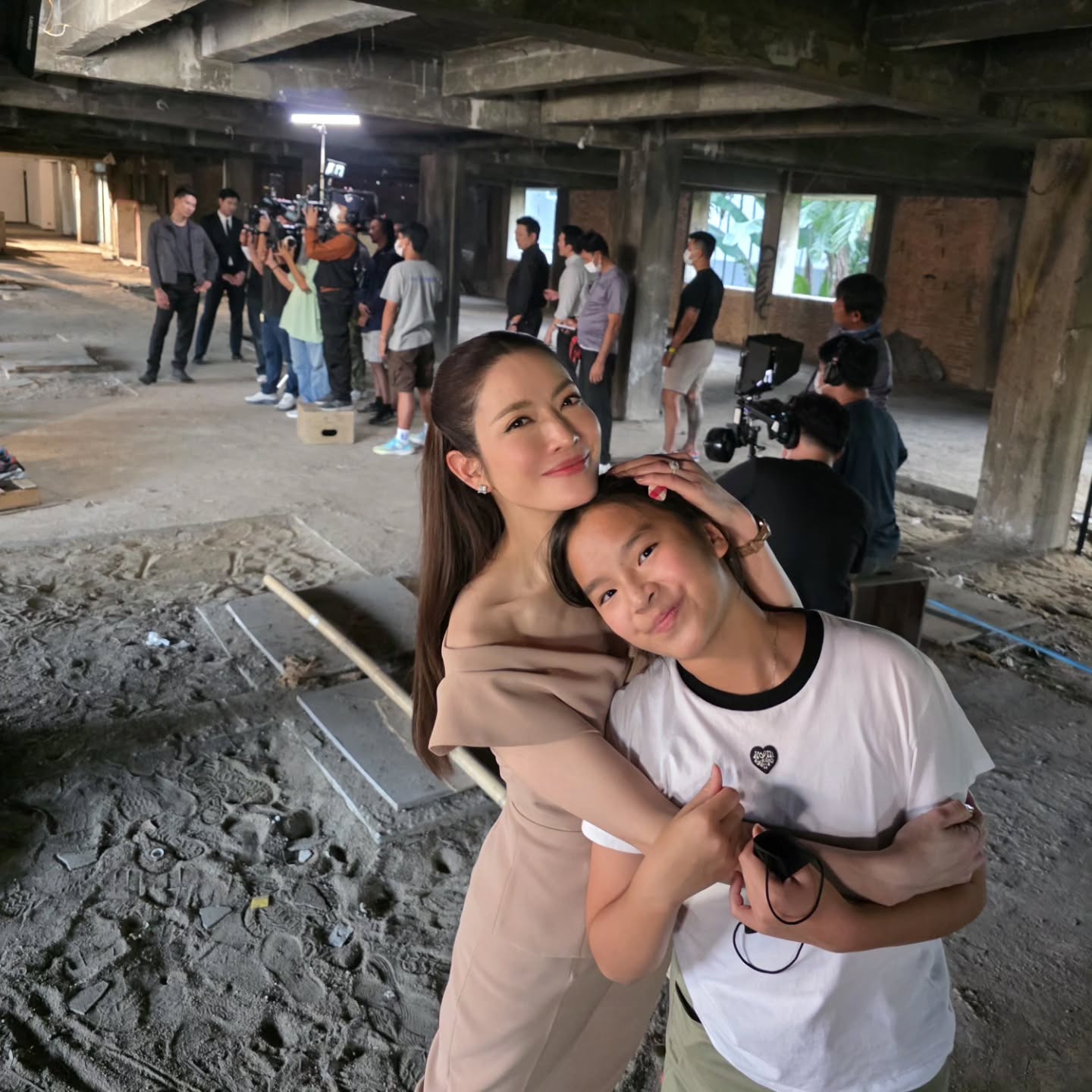 แอฟ - ทักษอร ภักดิ์สุขเจริญ