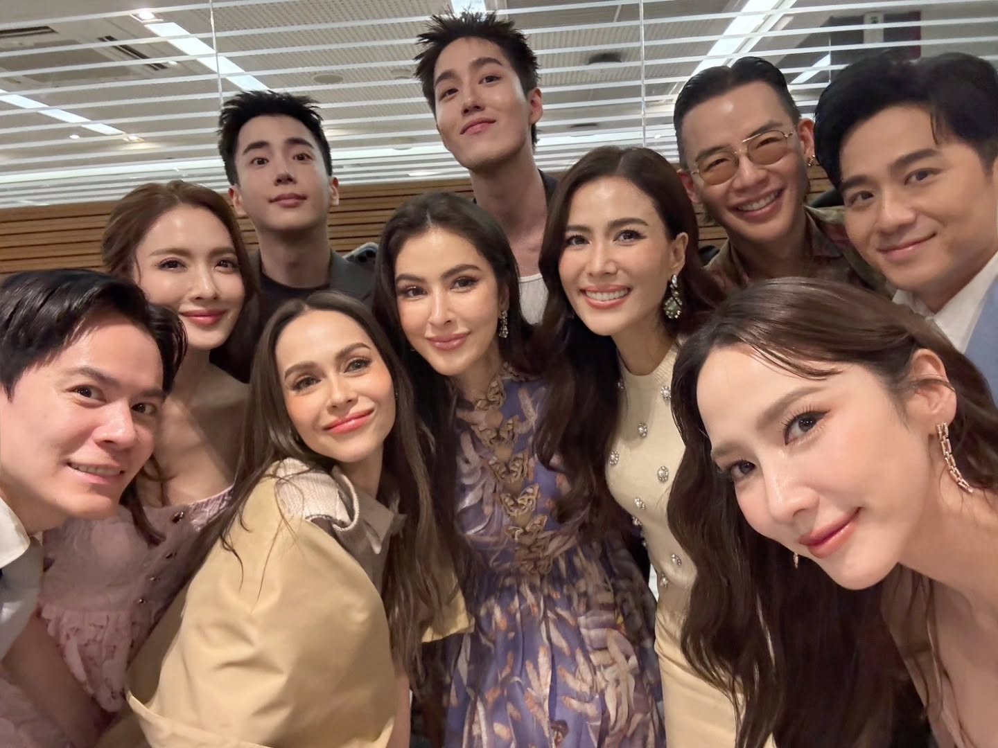 แอฟ - ทักษอร ภักดิ์สุขเจริญ