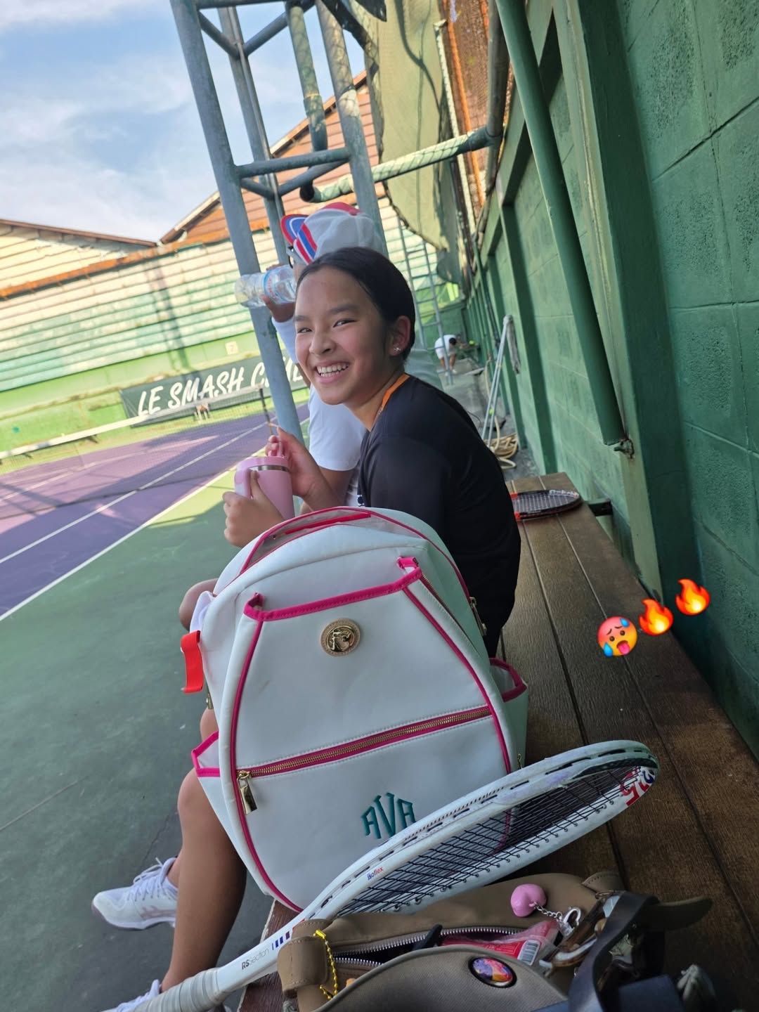 แอฟ - ทักษอร ภักดิ์สุขเจริญ