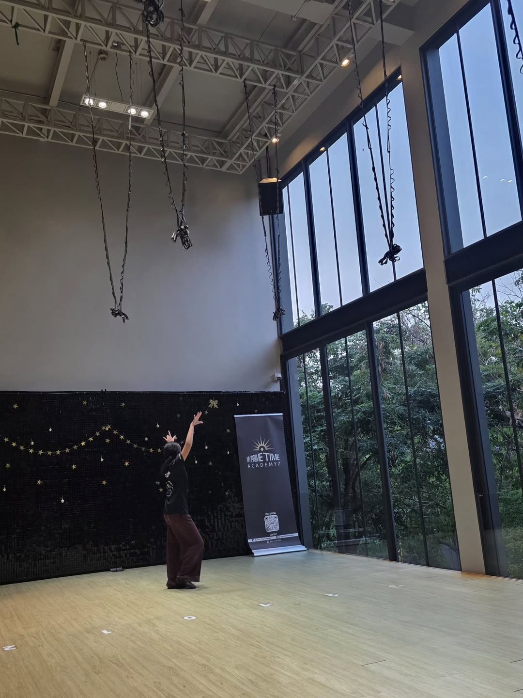 แอฟ - ทักษอร ภักดิ์สุขเจริญ