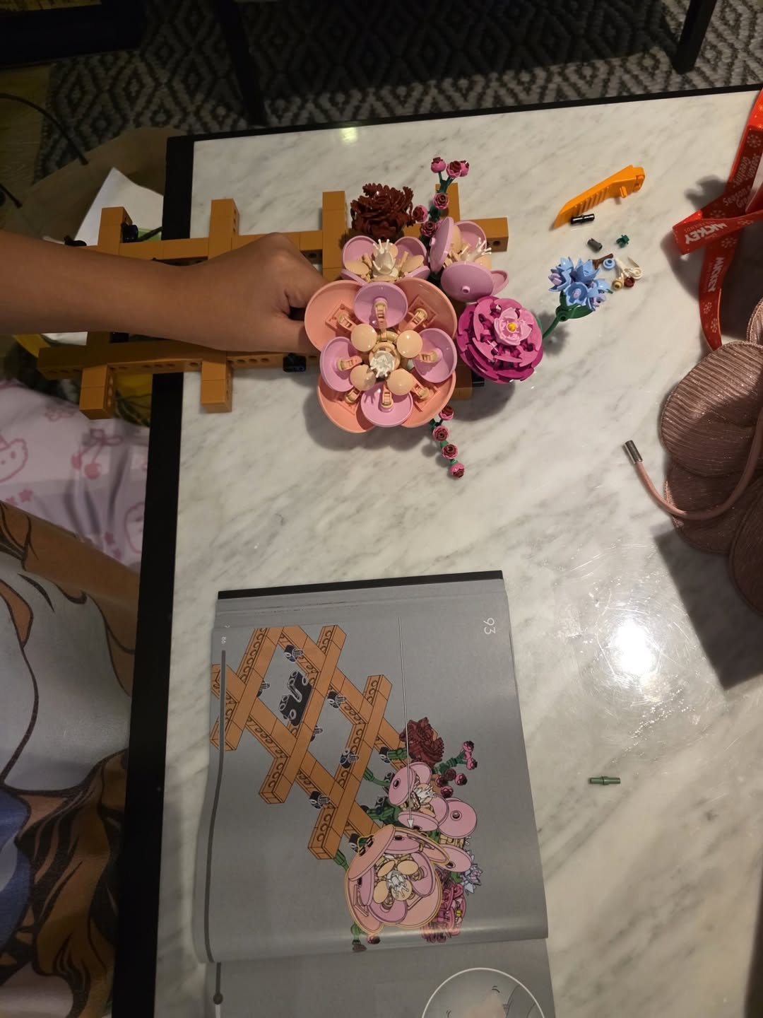 แอฟ - ทักษอร ภักดิ์สุขเจริญ