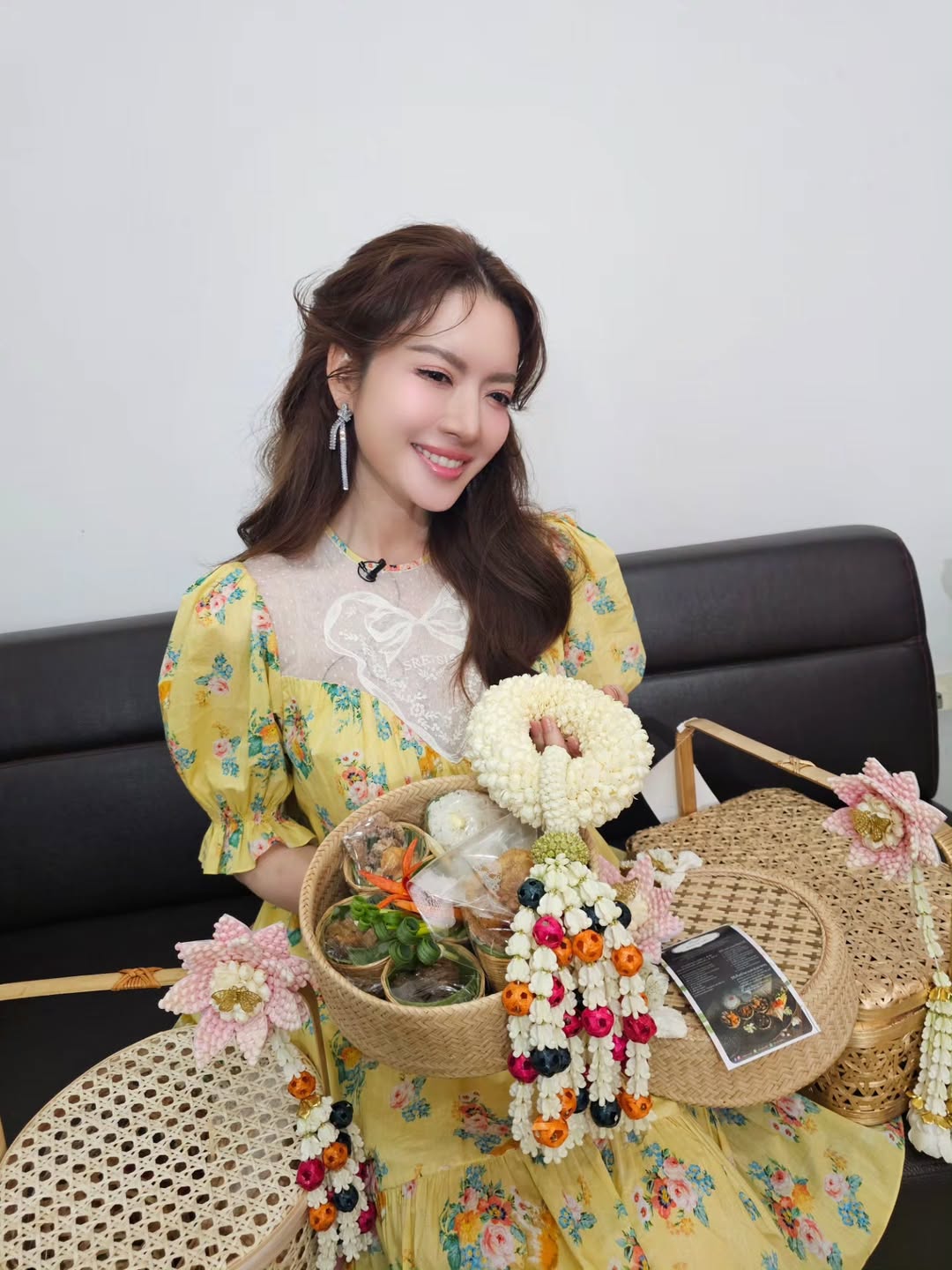 แอฟ - ทักษอร ภักดิ์สุขเจริญ