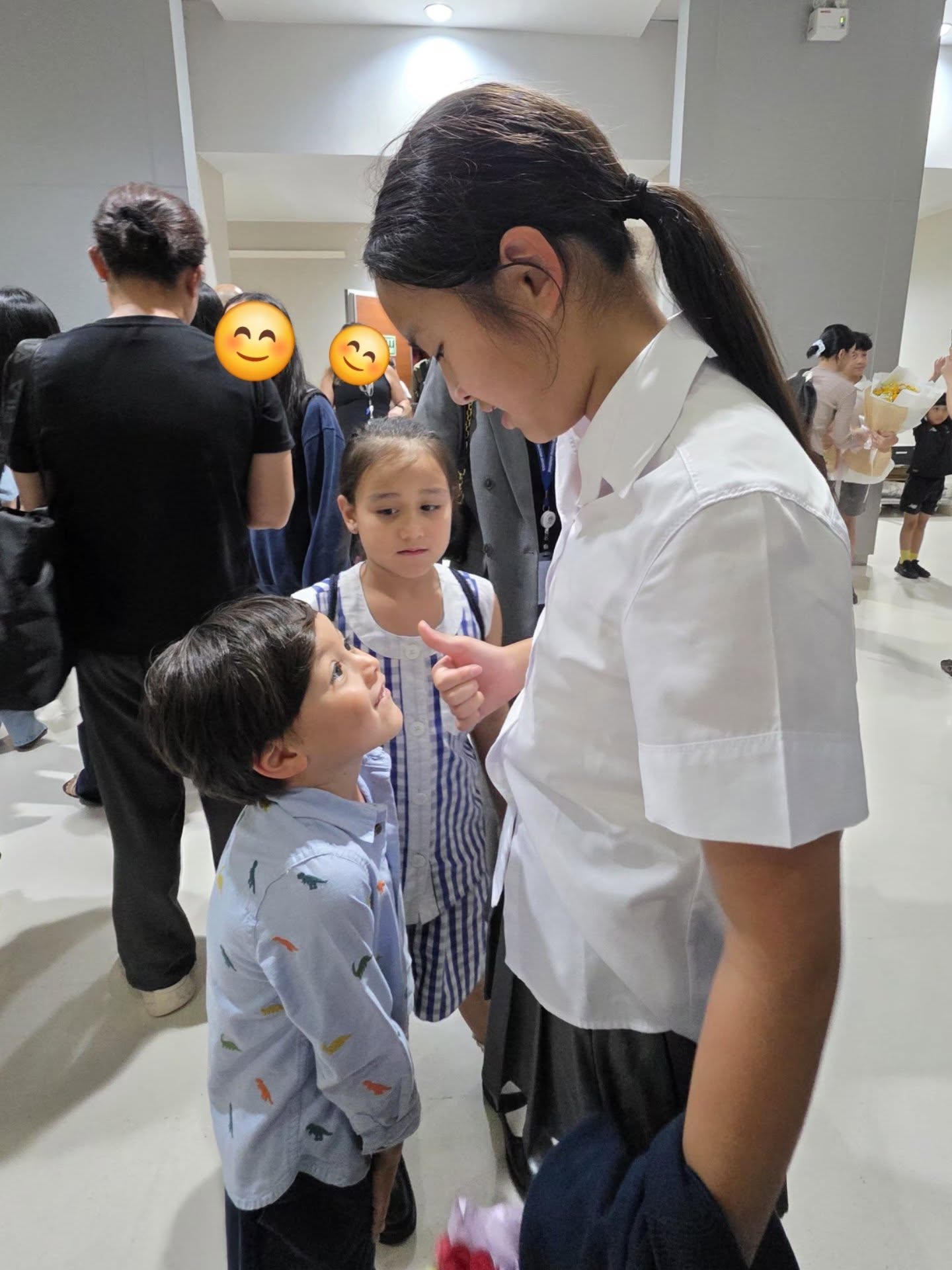 แอฟ - ทักษอร ภักดิ์สุขเจริญ