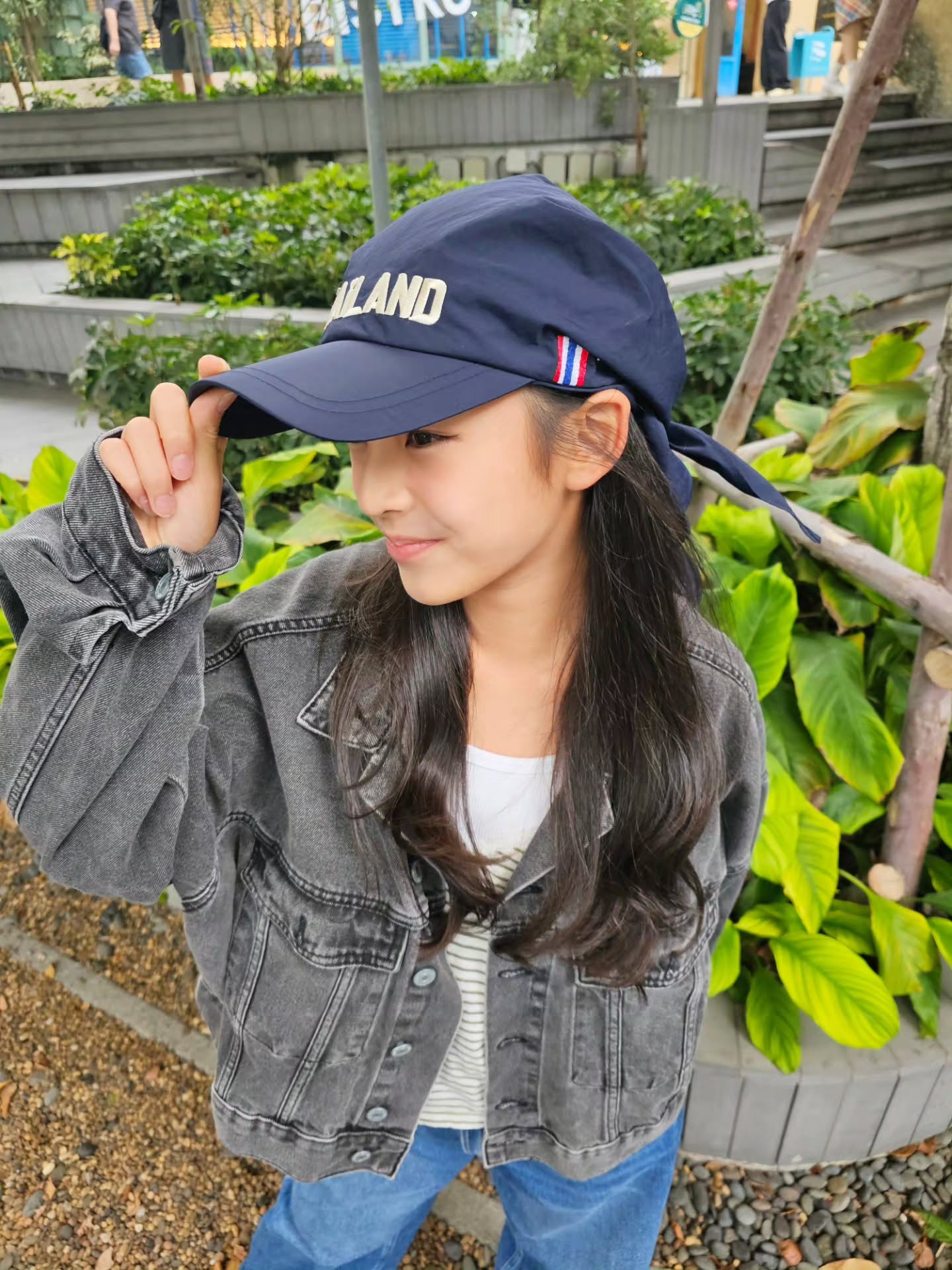 แอฟ - ทักษอร ภักดิ์สุขเจริญ