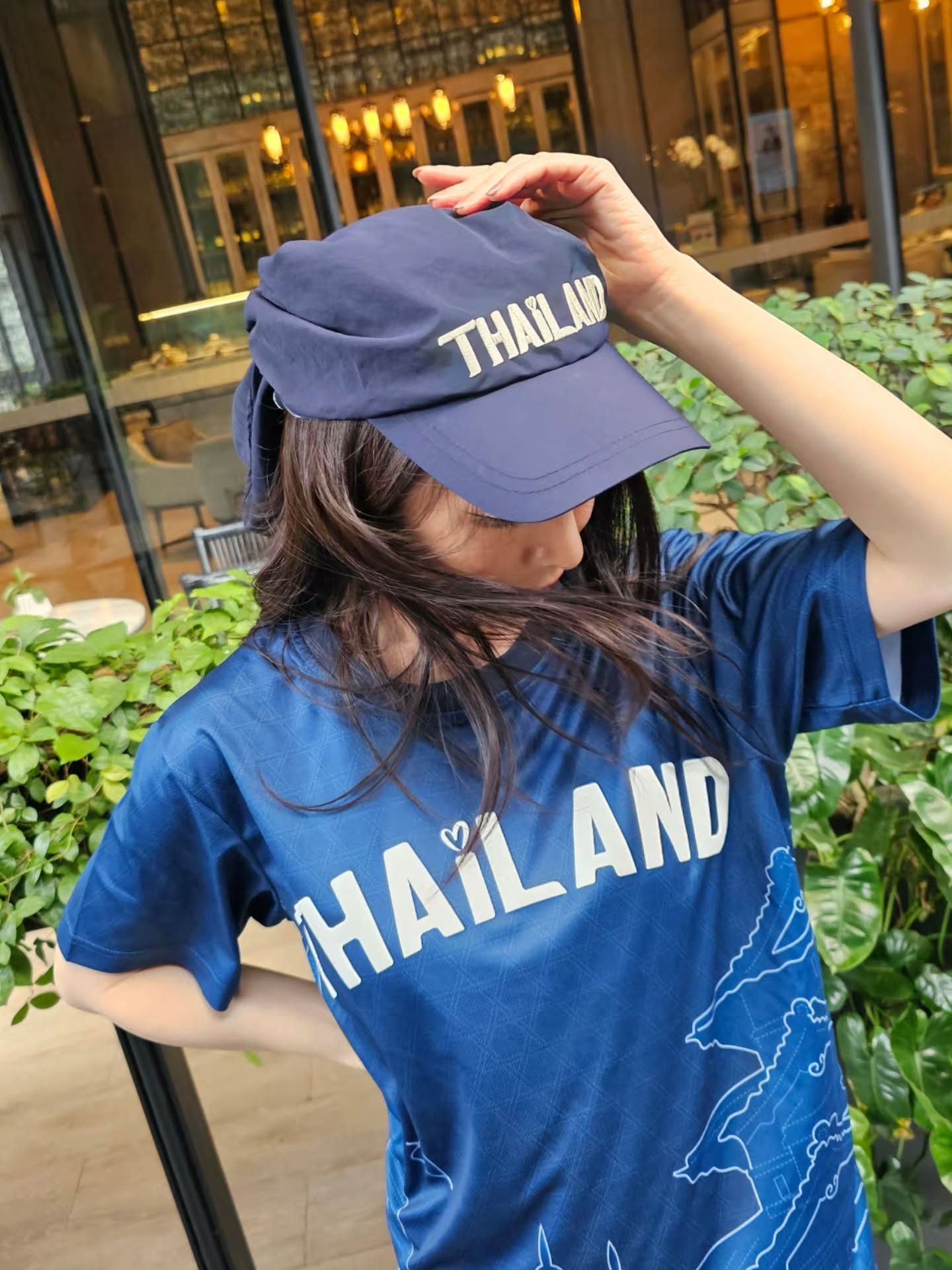 แอฟ - ทักษอร ภักดิ์สุขเจริญ