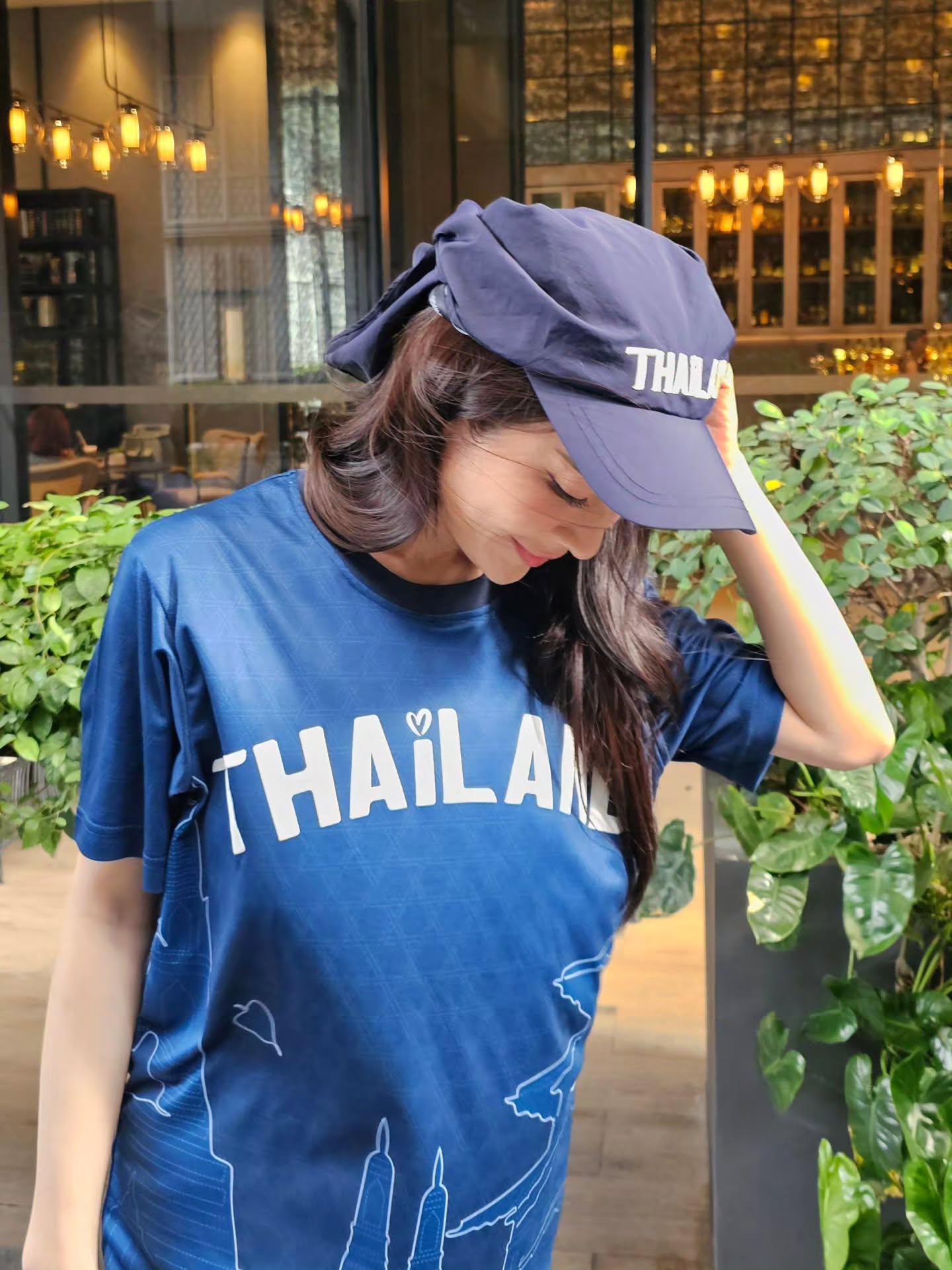 แอฟ - ทักษอร ภักดิ์สุขเจริญ