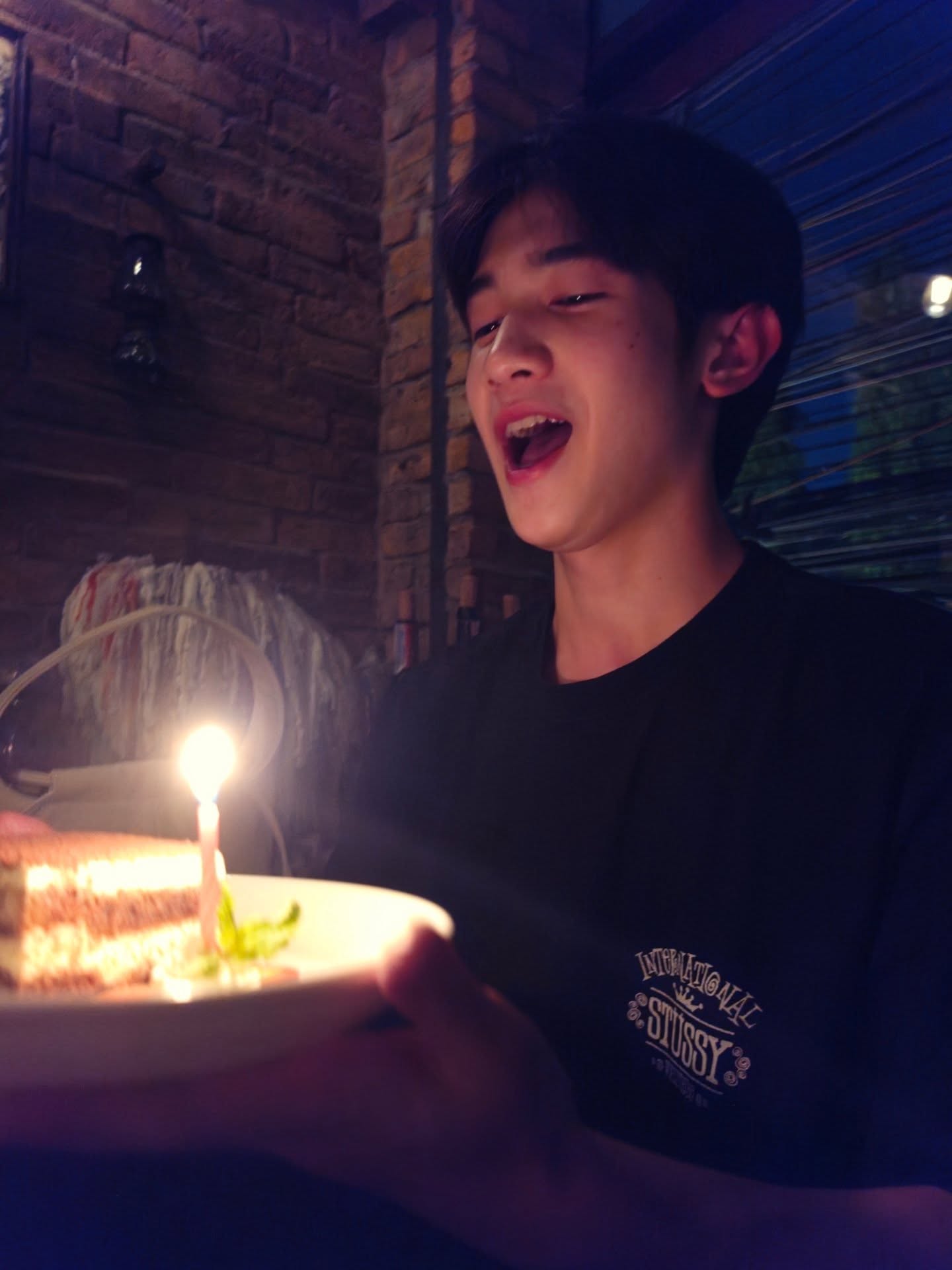 แอลม่อน - ภูมิสุวรรณ สุวรรณสถิตย์