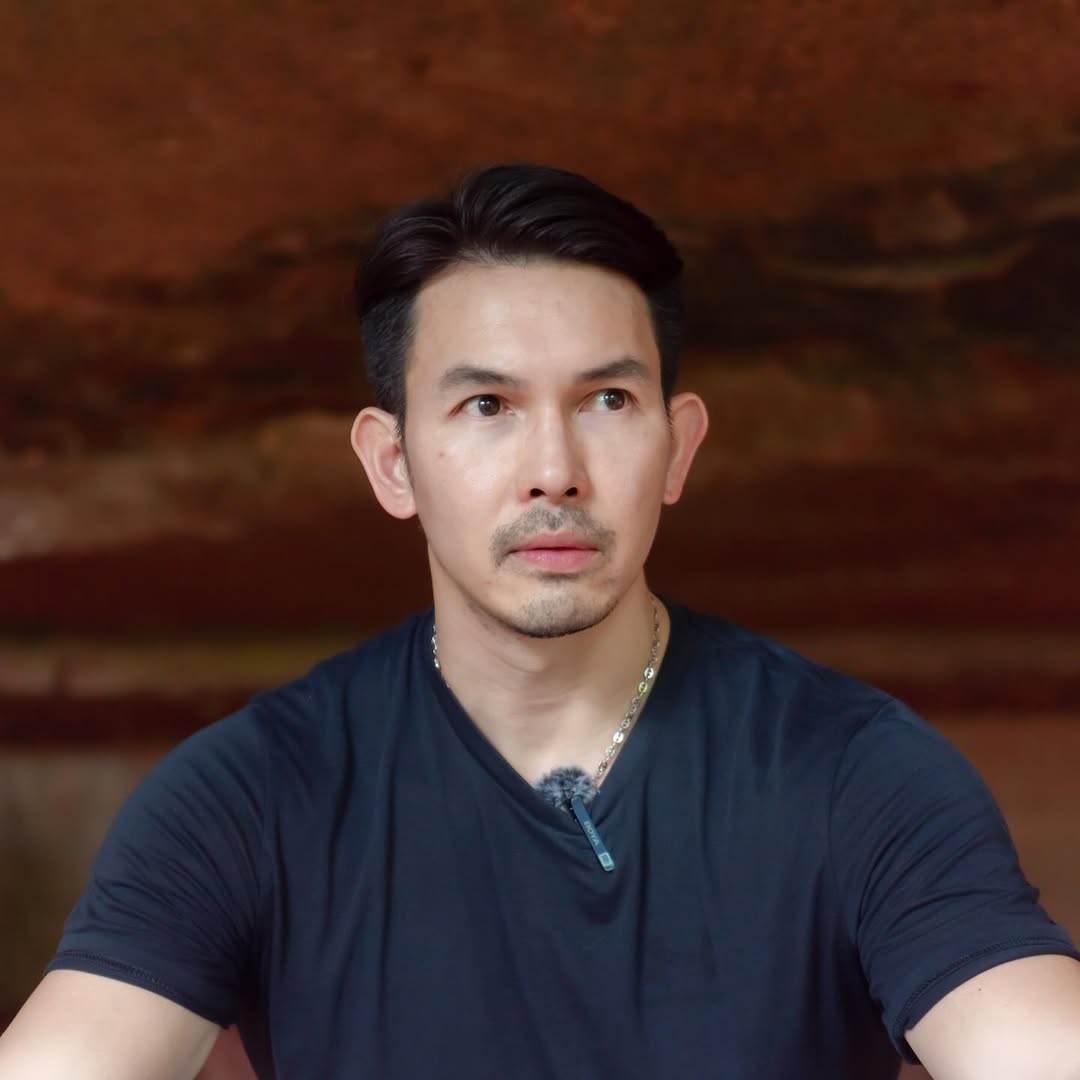 อั้ม - อธิชาติ ชุมนานนท์