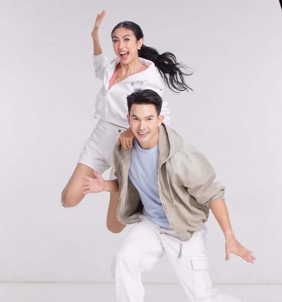 อั้ม - อธิชาติ ชุมนานนท์