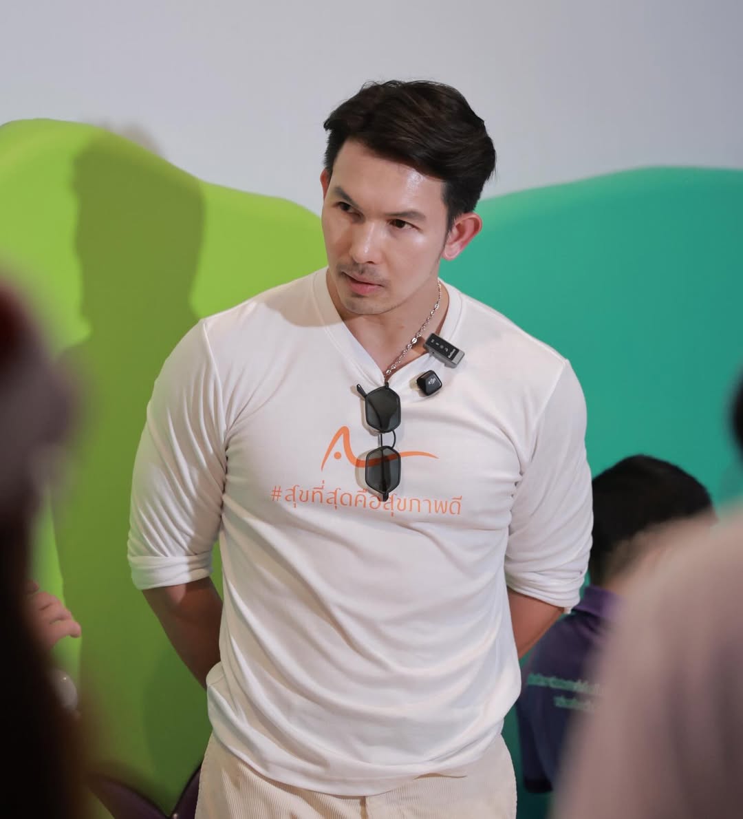 อั้ม - อธิชาติ ชุมนานนท์