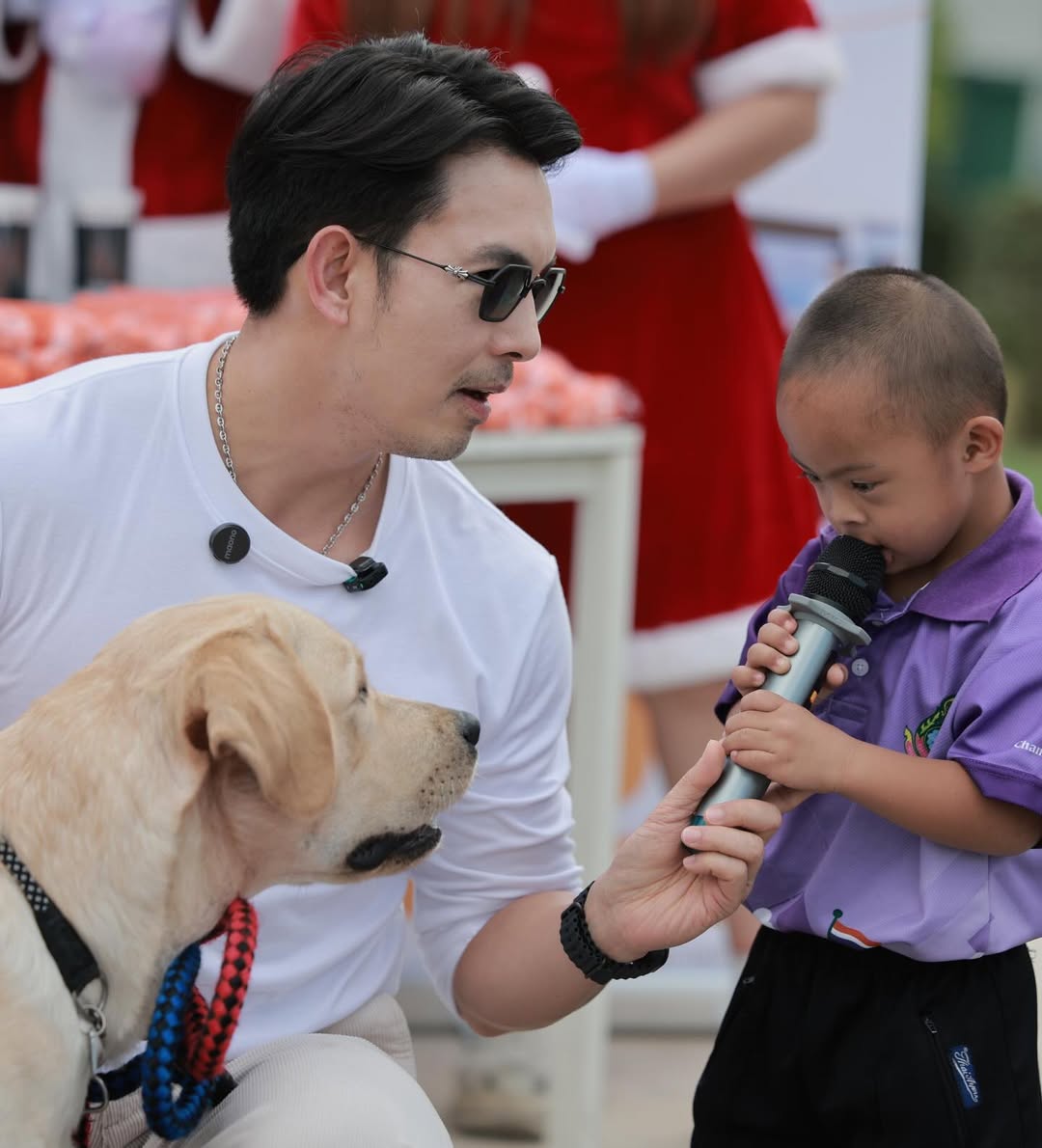 อั้ม - อธิชาติ ชุมนานนท์