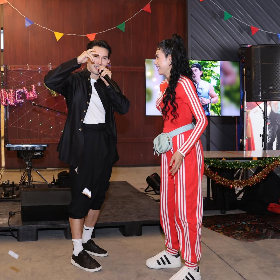 อั้ม - อธิชาติ ชุมนานนท์