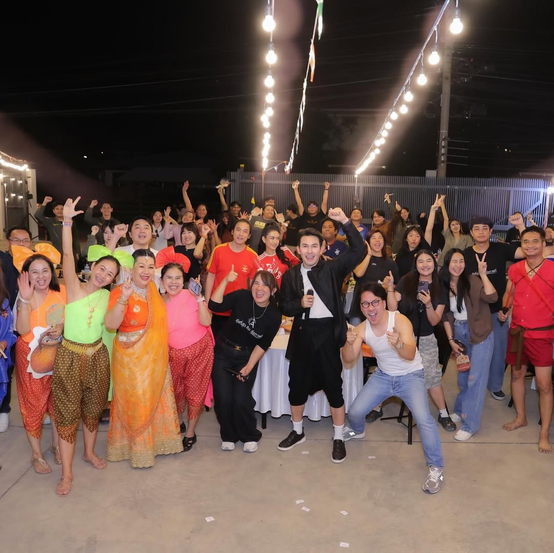 อั้ม - อธิชาติ ชุมนานนท์