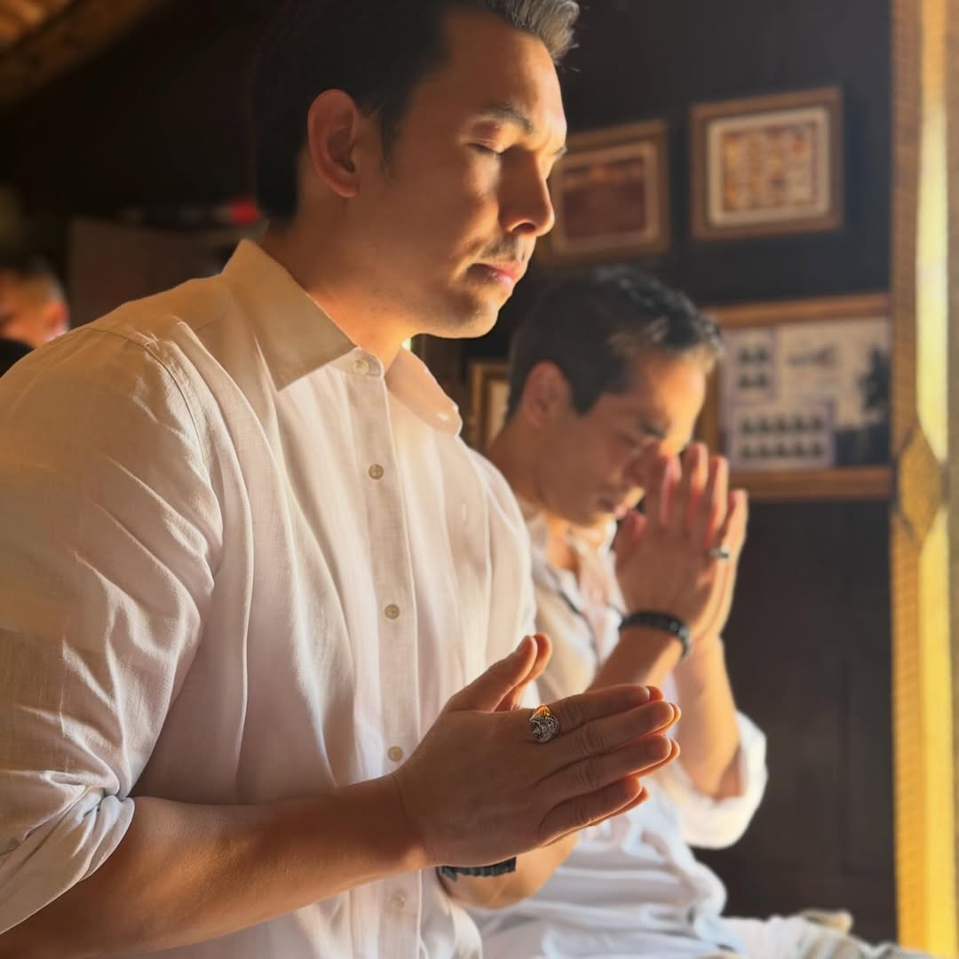 อั้ม - อธิชาติ ชุมนานนท์