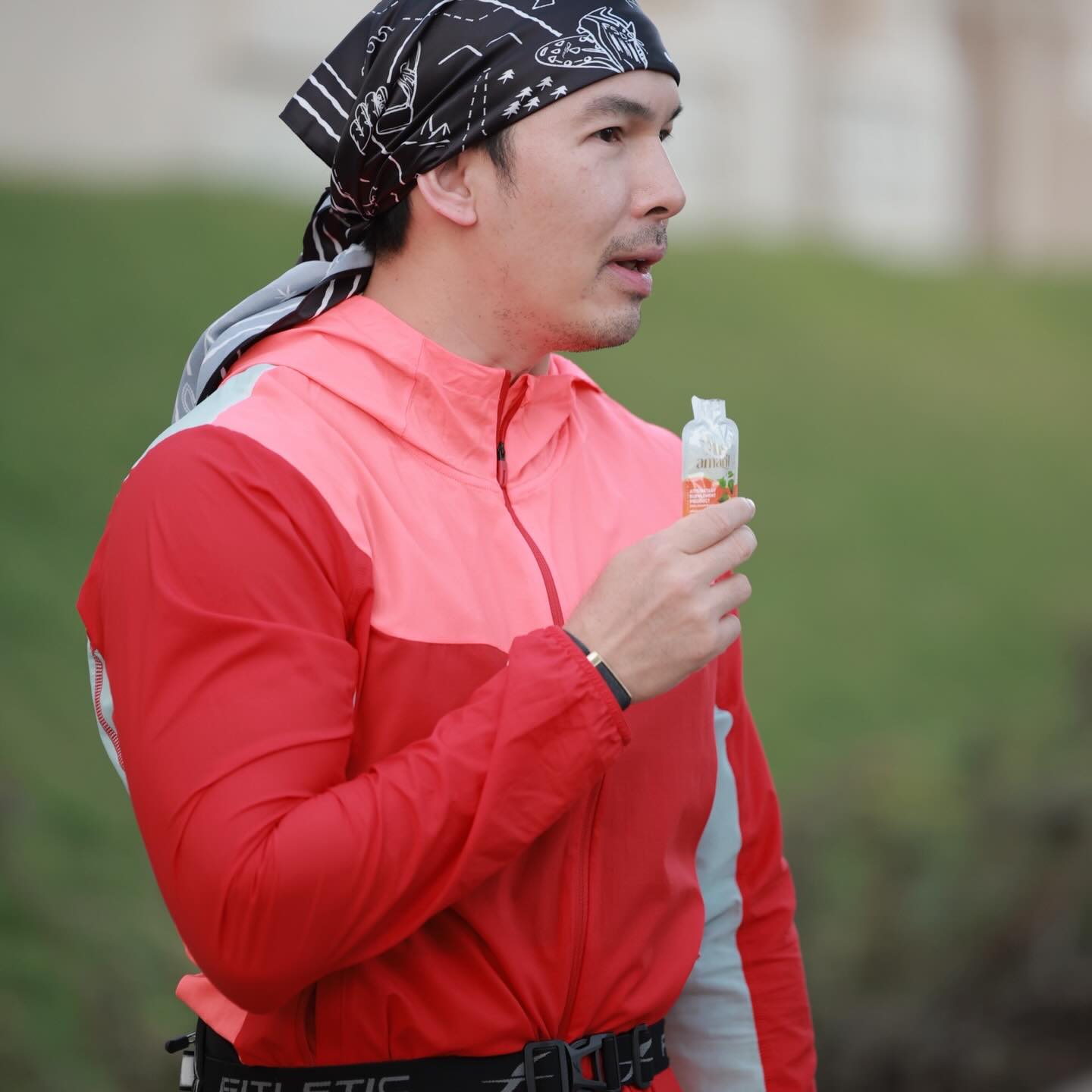 อั้ม - อธิชาติ ชุมนานนท์