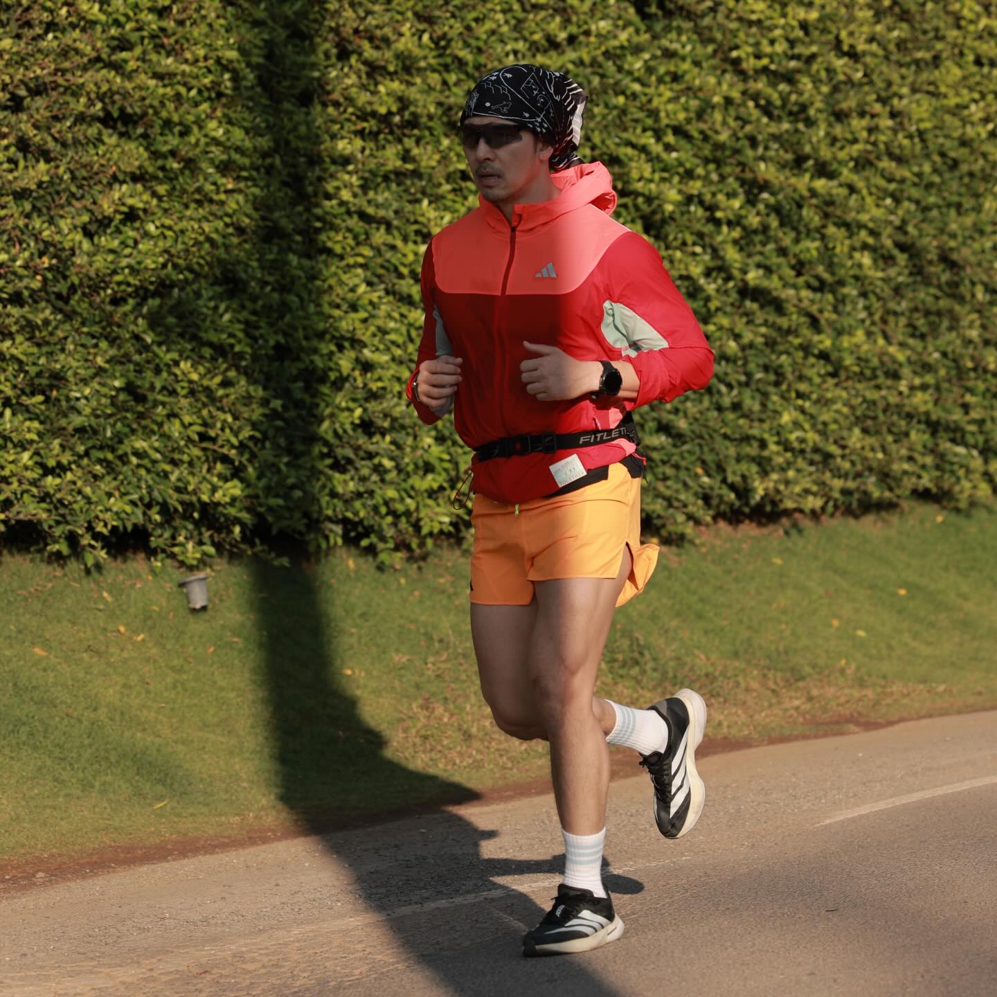 อั้ม - อธิชาติ ชุมนานนท์