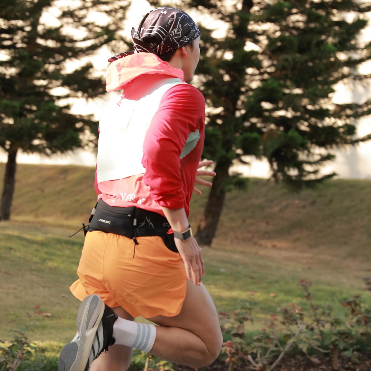 อั้ม - อธิชาติ ชุมนานนท์