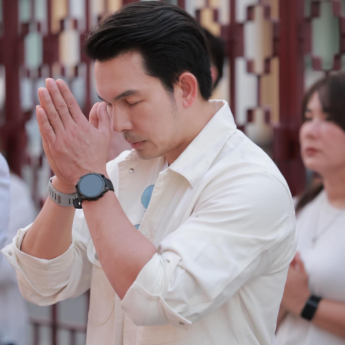 อั้ม - อธิชาติ ชุมนานนท์