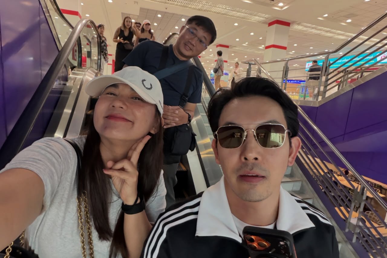 อั้ม - อธิชาติ ชุมนานนท์