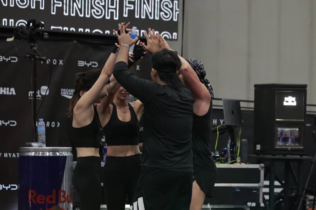 อั้ม - อธิชาติ ชุมนานนท์