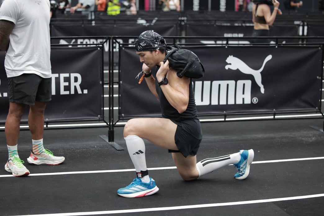 อั้ม - อธิชาติ ชุมนานนท์