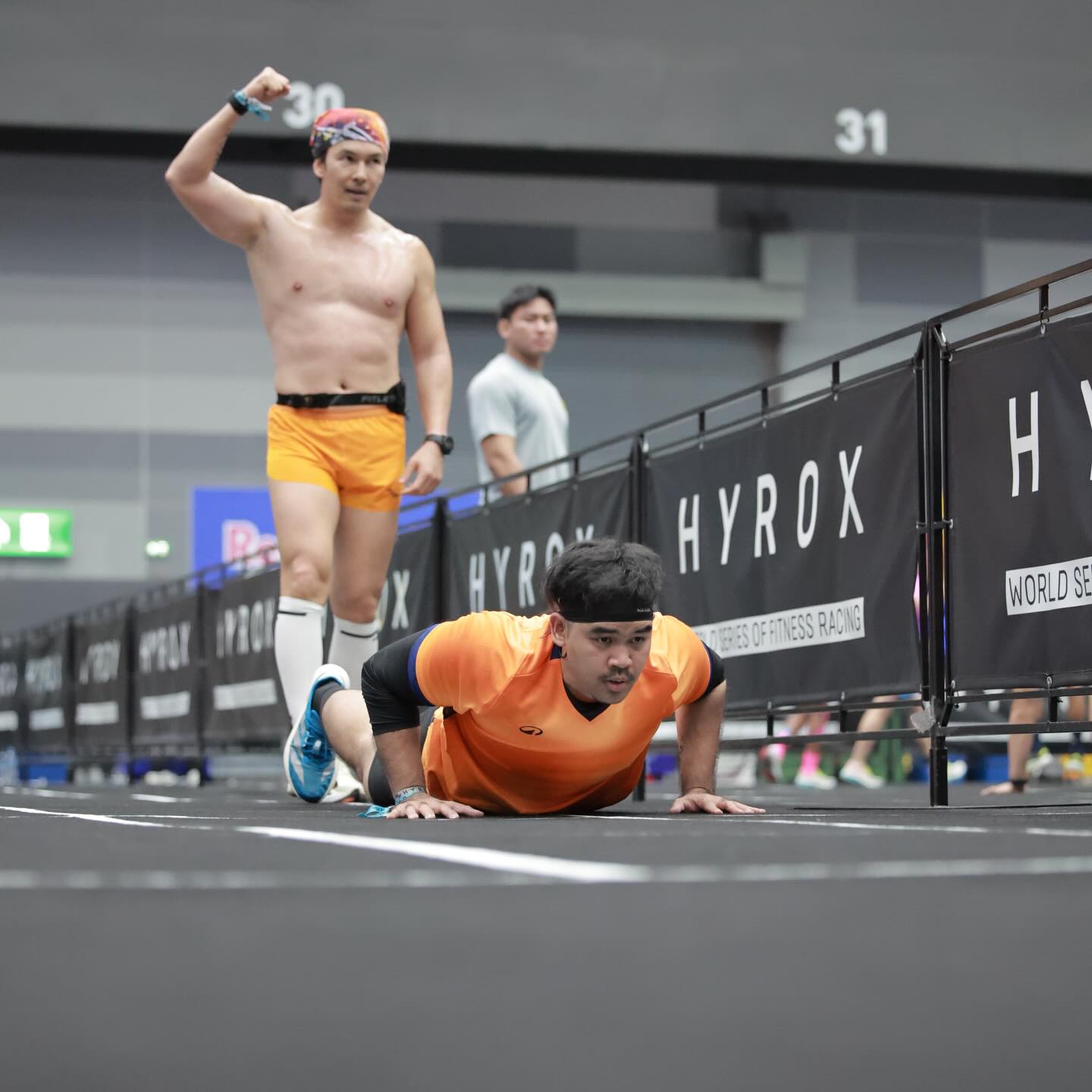 อั้ม - อธิชาติ ชุมนานนท์