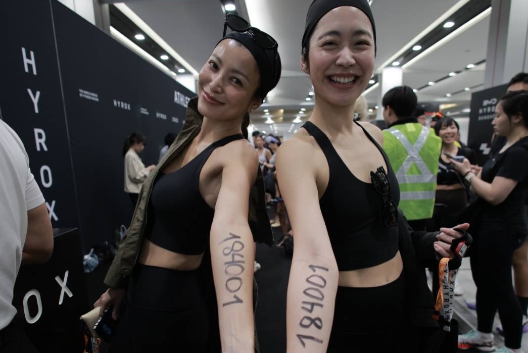 อั้ม - อธิชาติ ชุมนานนท์