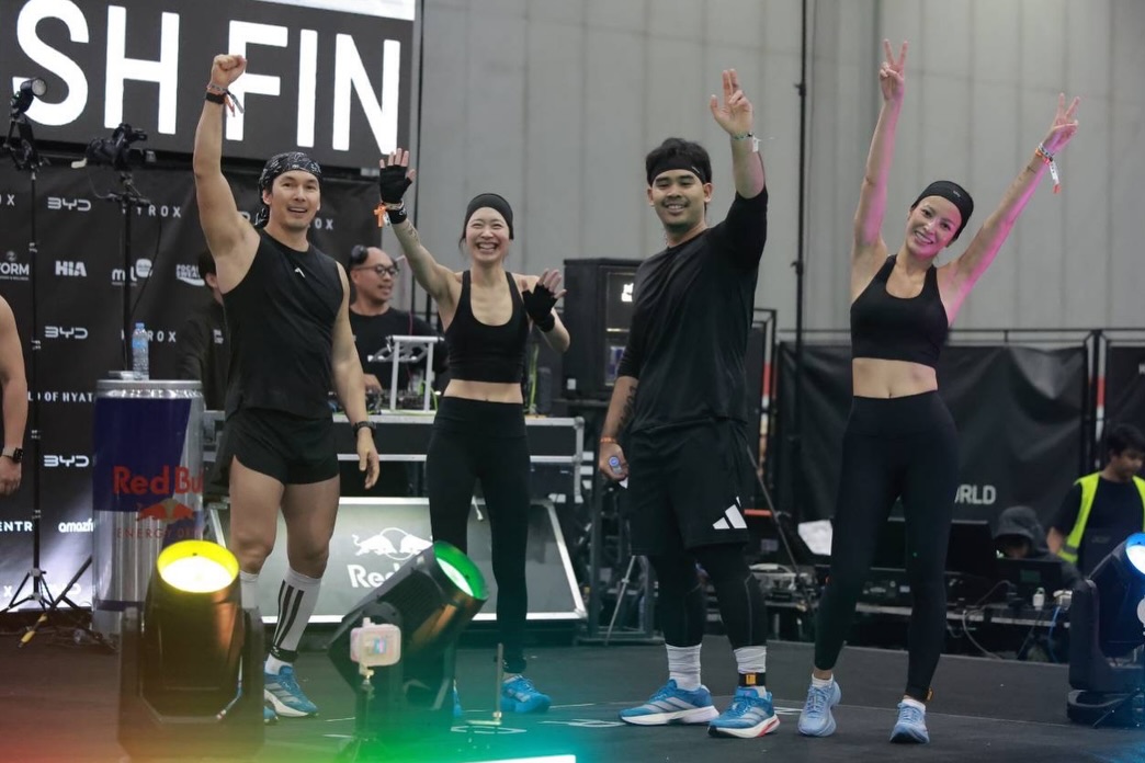 อั้ม - อธิชาติ ชุมนานนท์