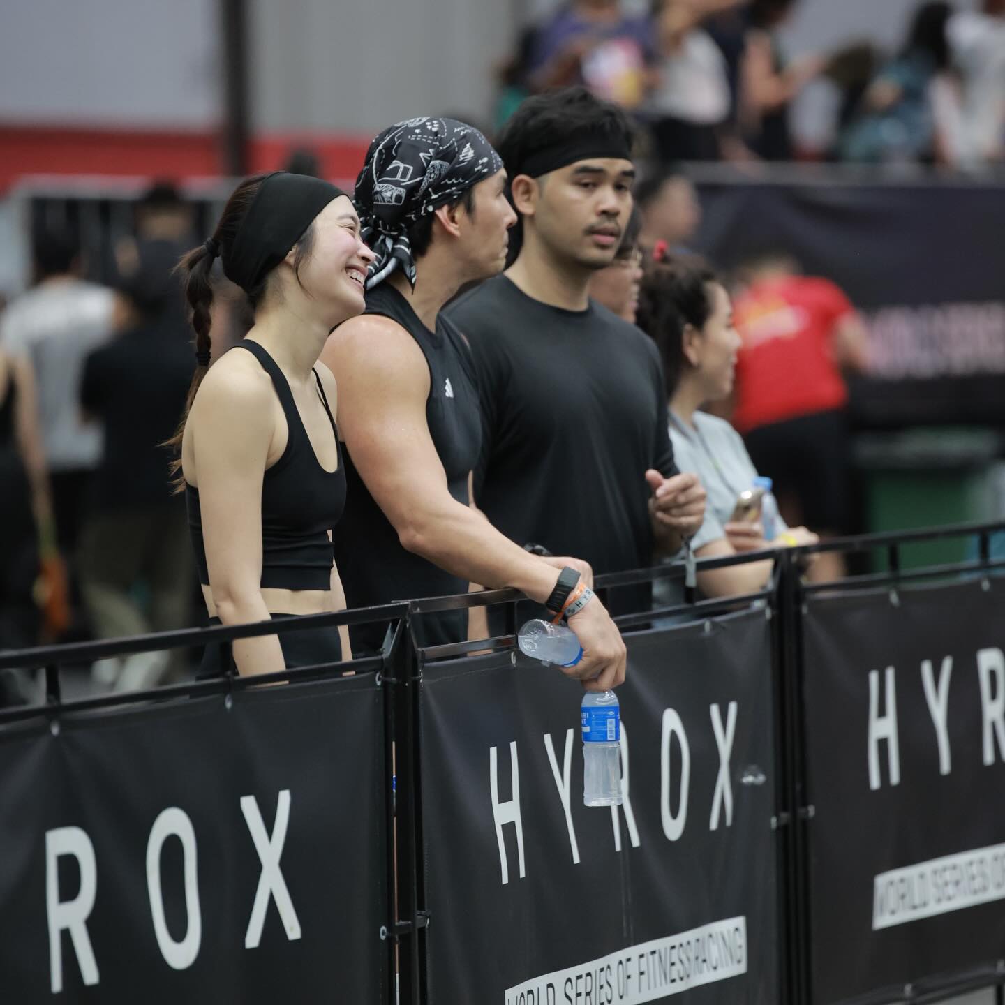 อั้ม - อธิชาติ ชุมนานนท์