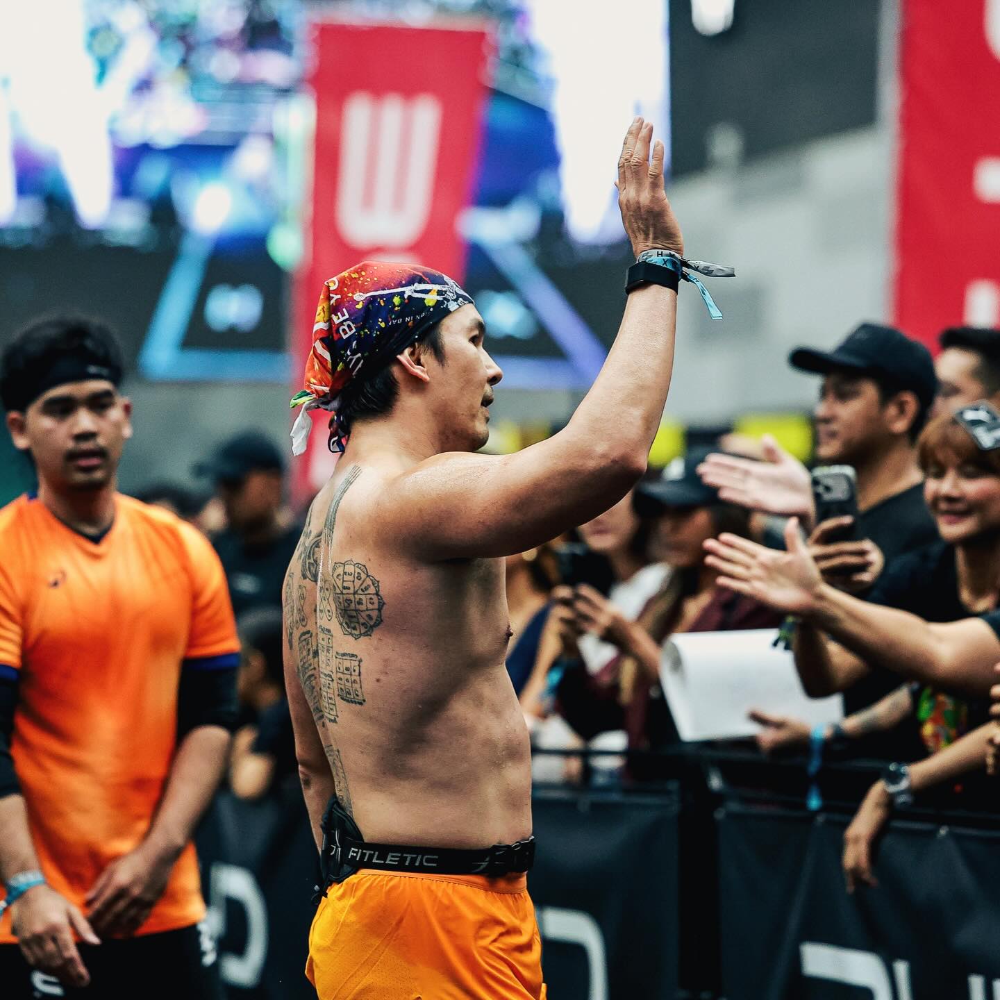 อั้ม - อธิชาติ ชุมนานนท์