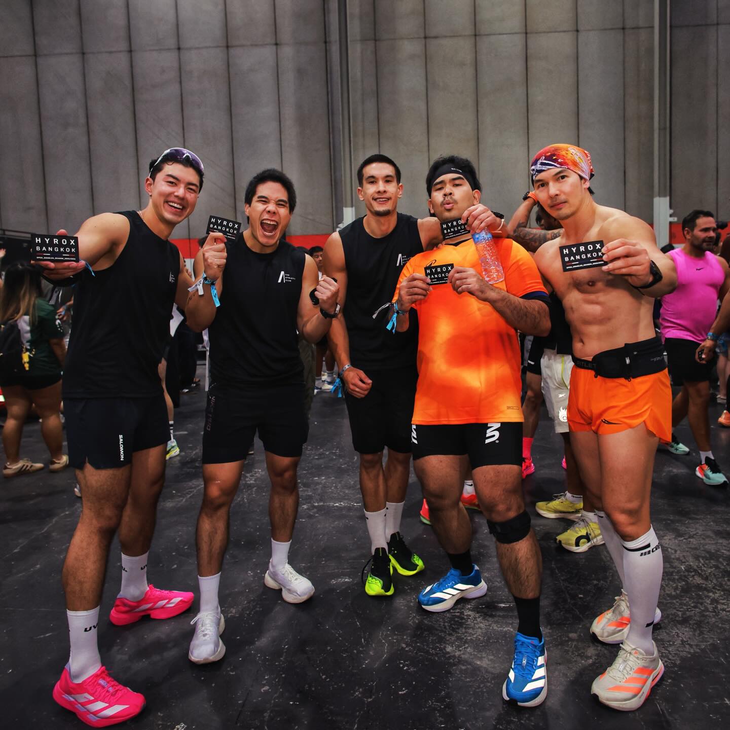 อั้ม - อธิชาติ ชุมนานนท์