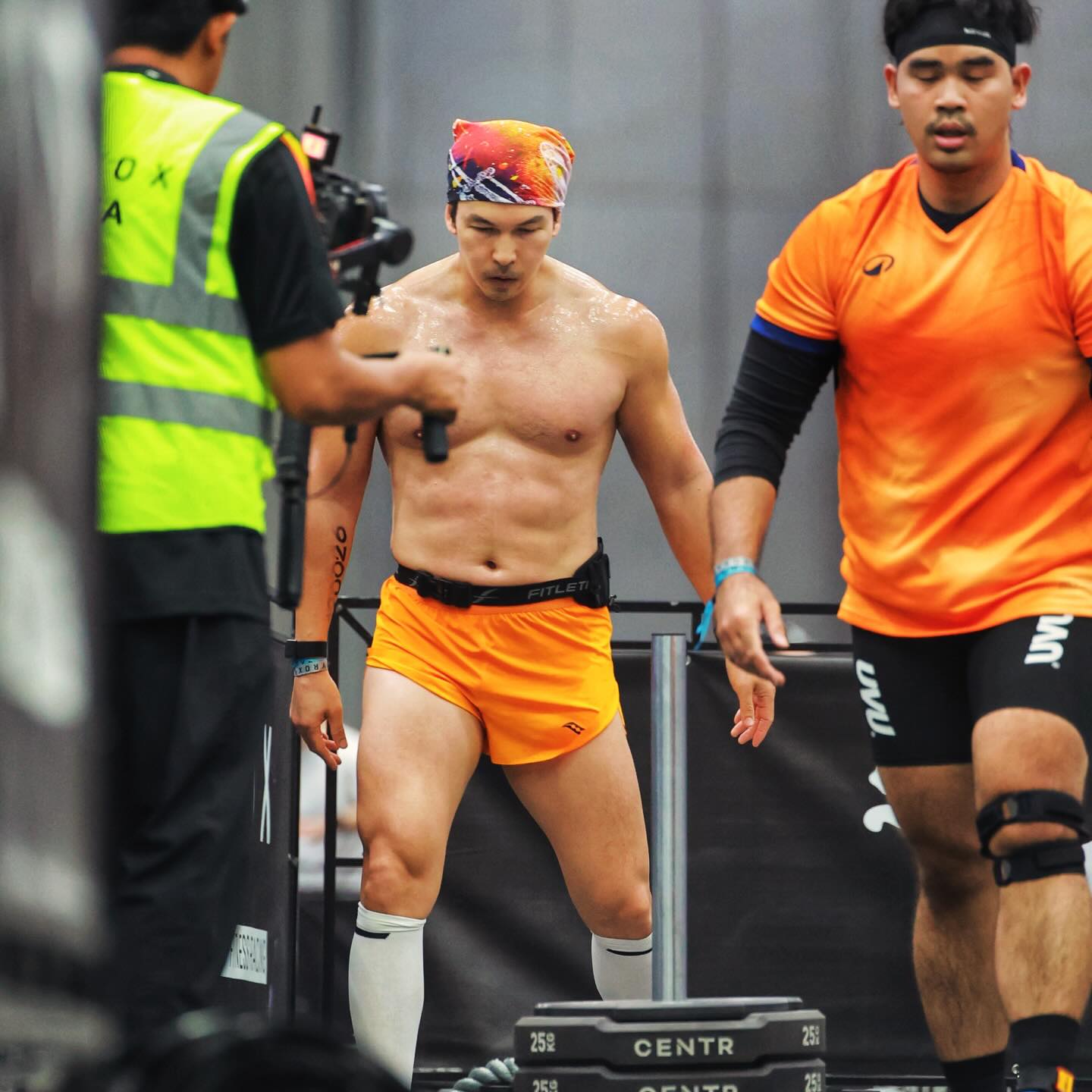 อั้ม - อธิชาติ ชุมนานนท์