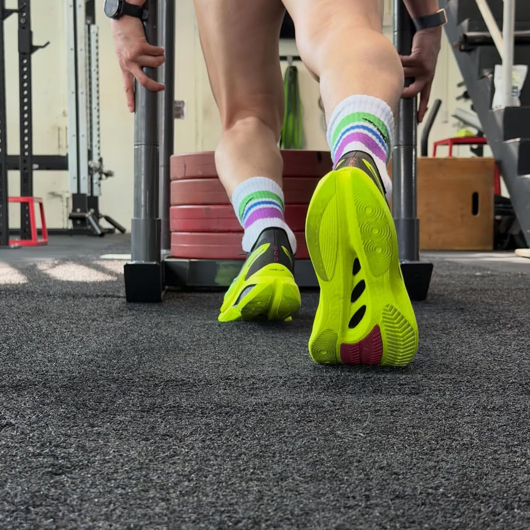 อั้ม - อธิชาติ ชุมนานนท์