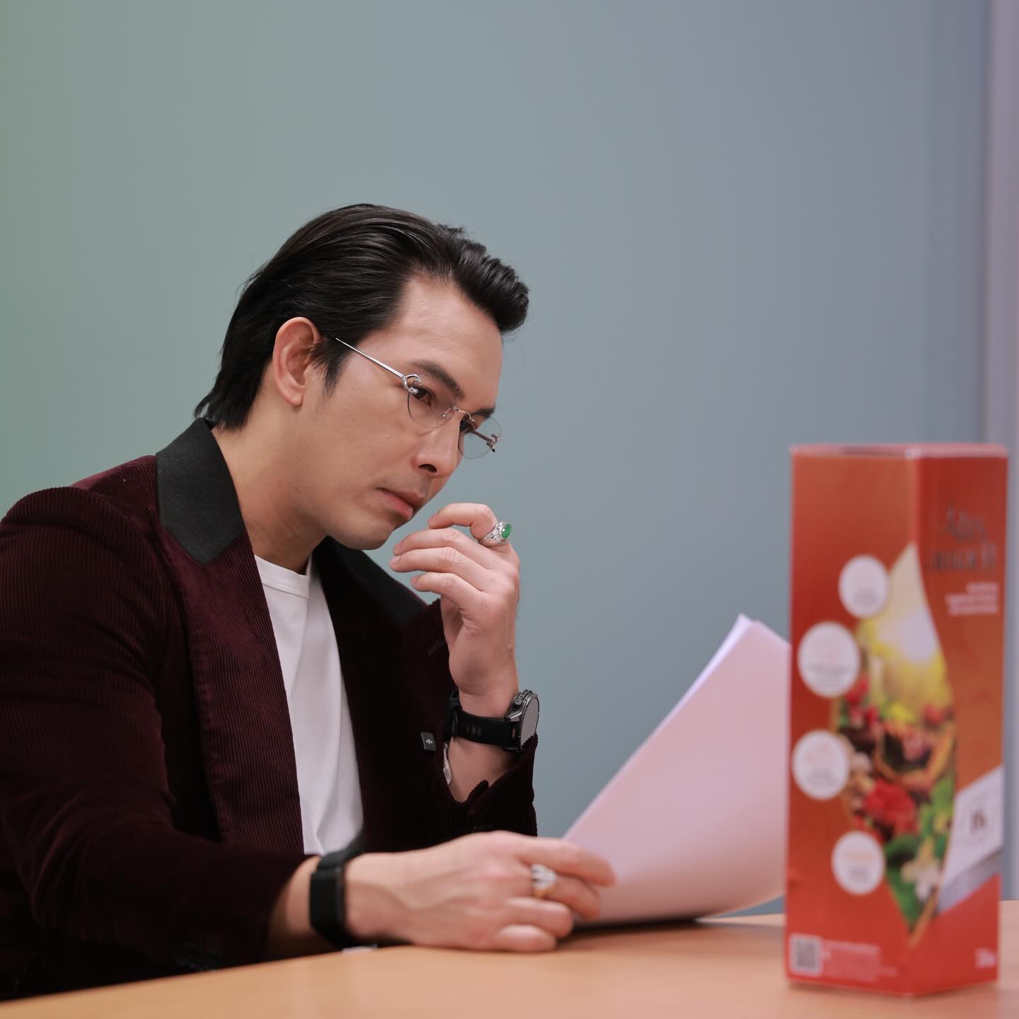 อั้ม - อธิชาติ ชุมนานนท์