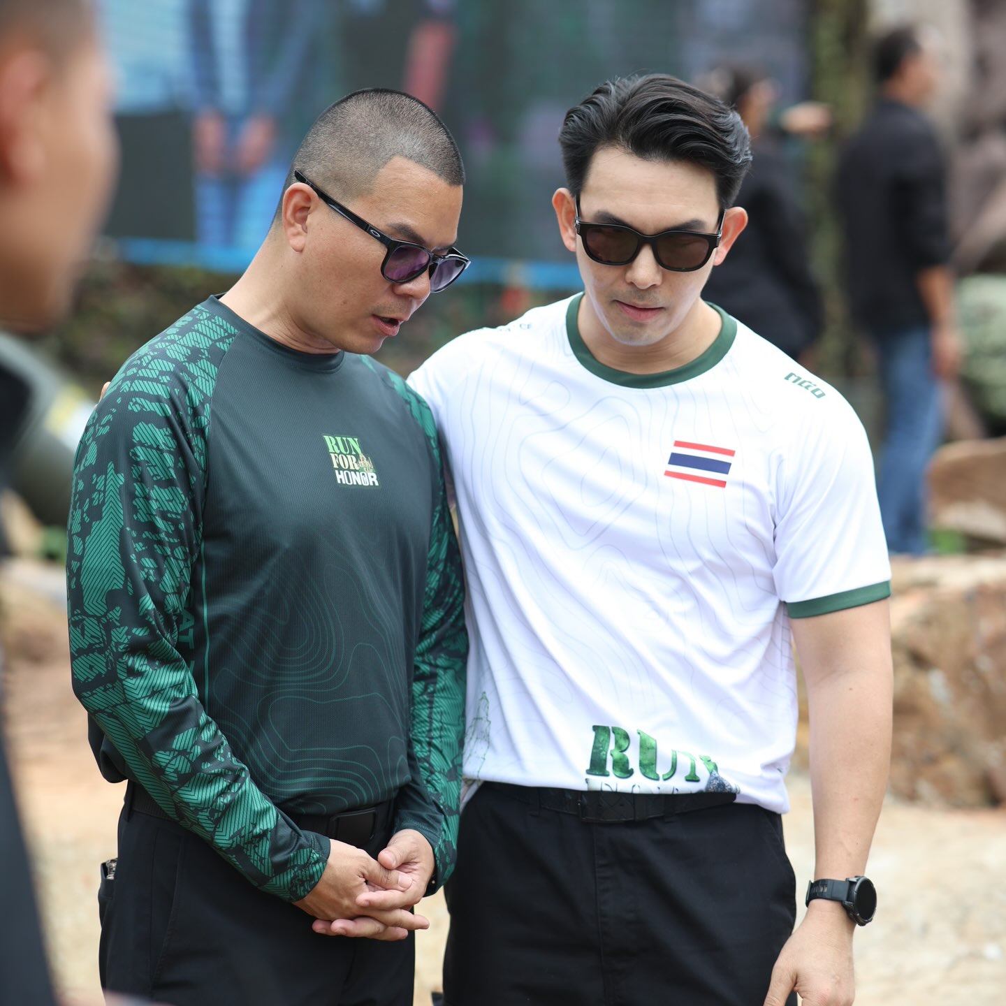 อั้ม - อธิชาติ ชุมนานนท์