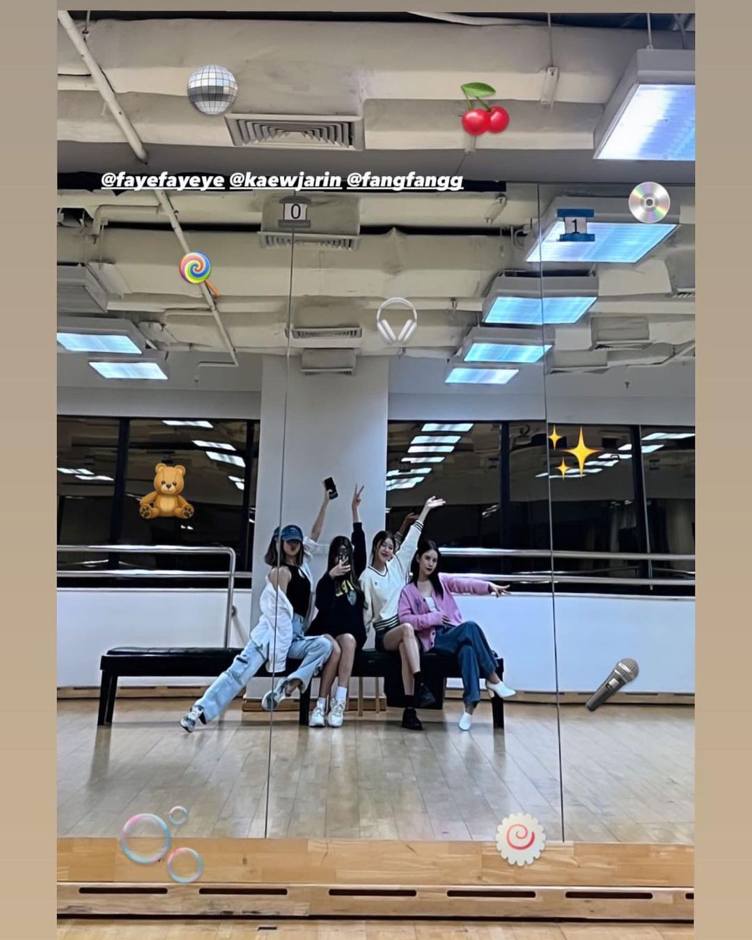 เฟย์ - พรปวีณ์ นีระสิงห์